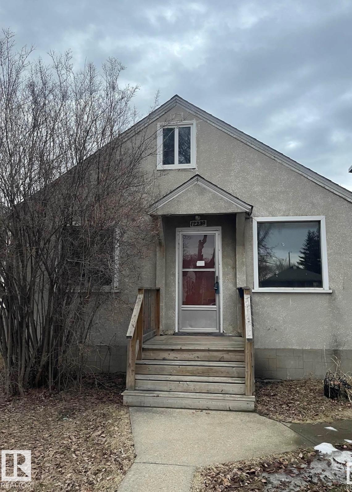 Real Estate Listing MLS E4462411