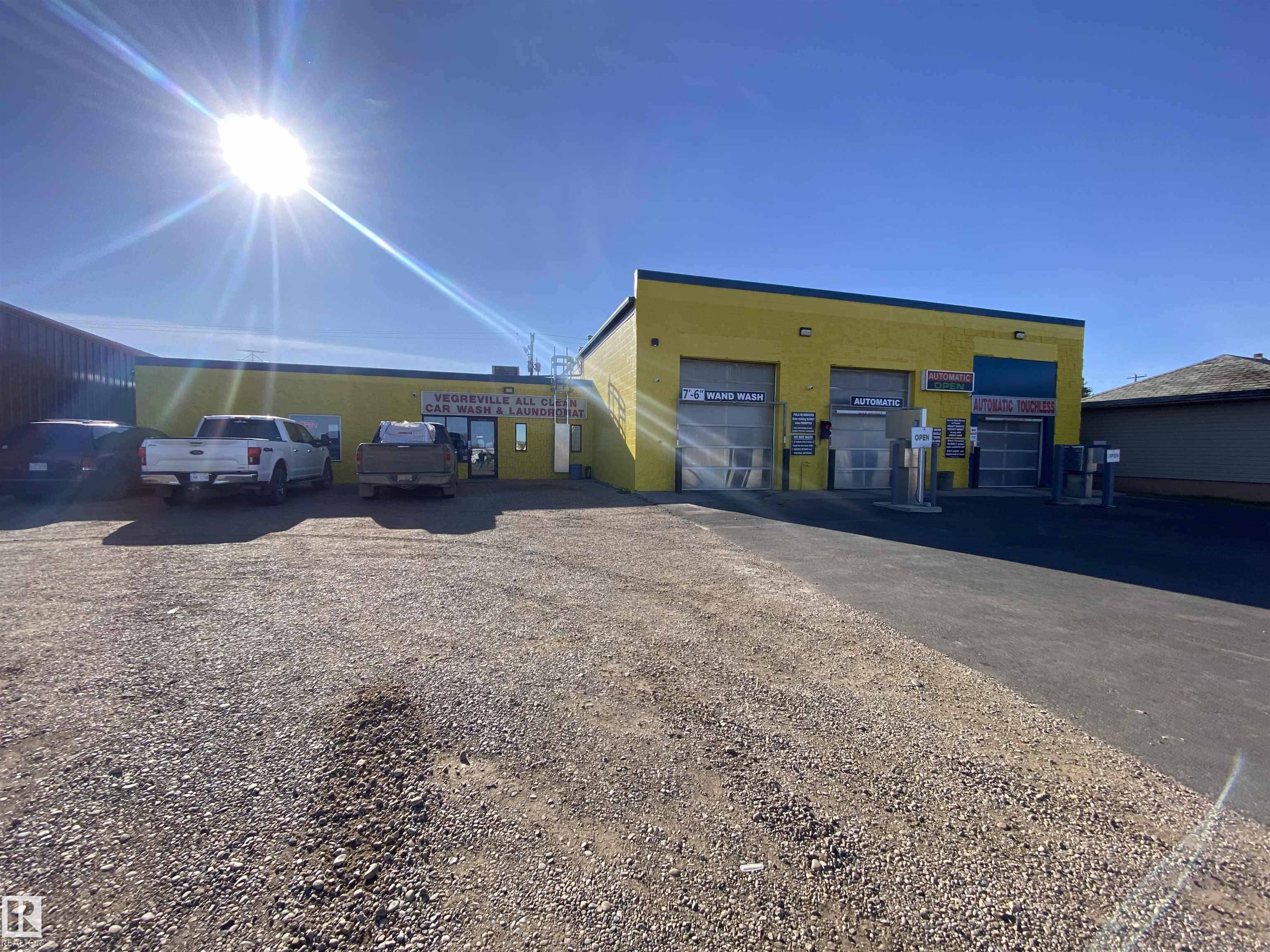  Business with Property for Sale, MLS® # E4463455