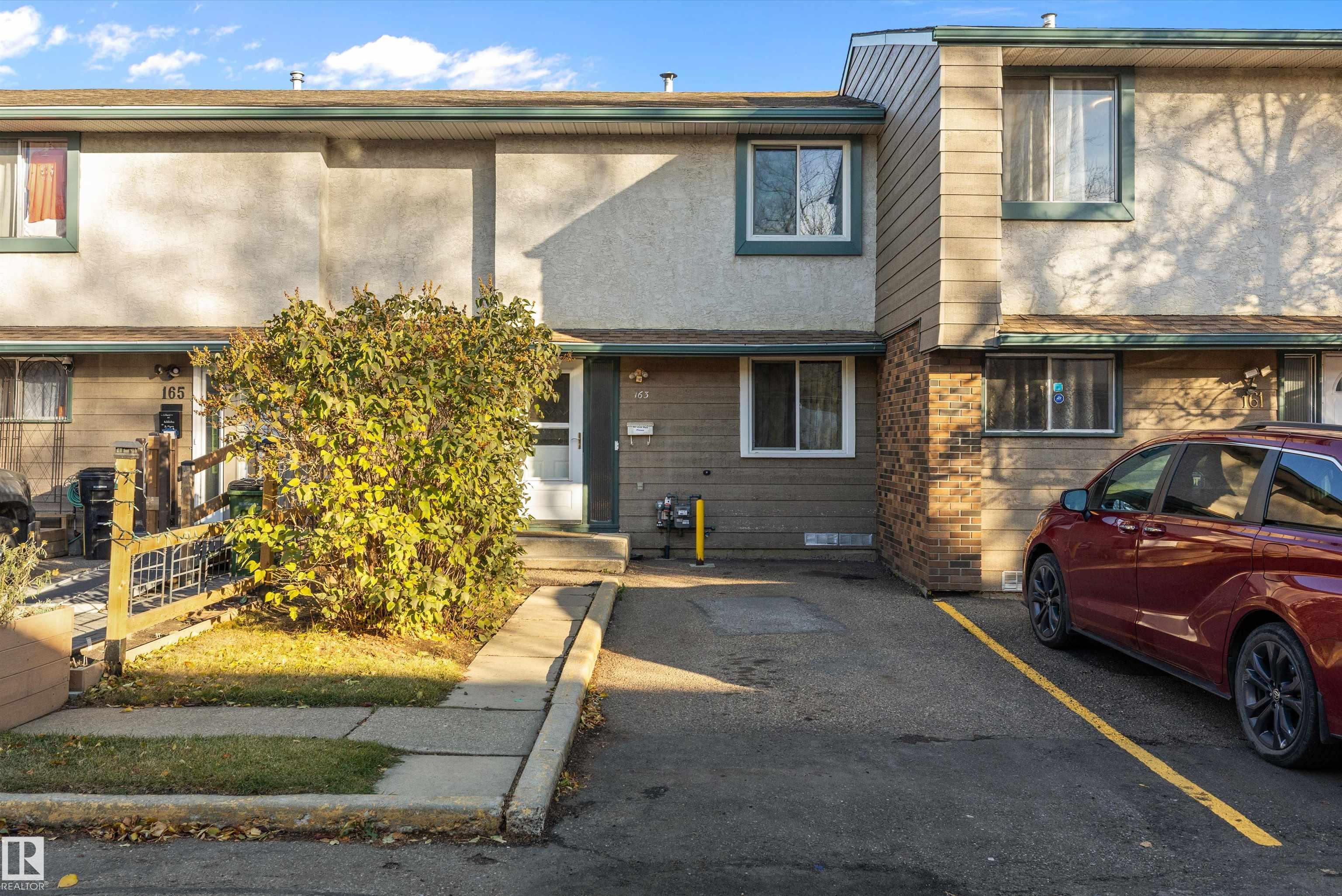 163 Abbottsfield Road Nw, Edmonton, MLS® # E4464149