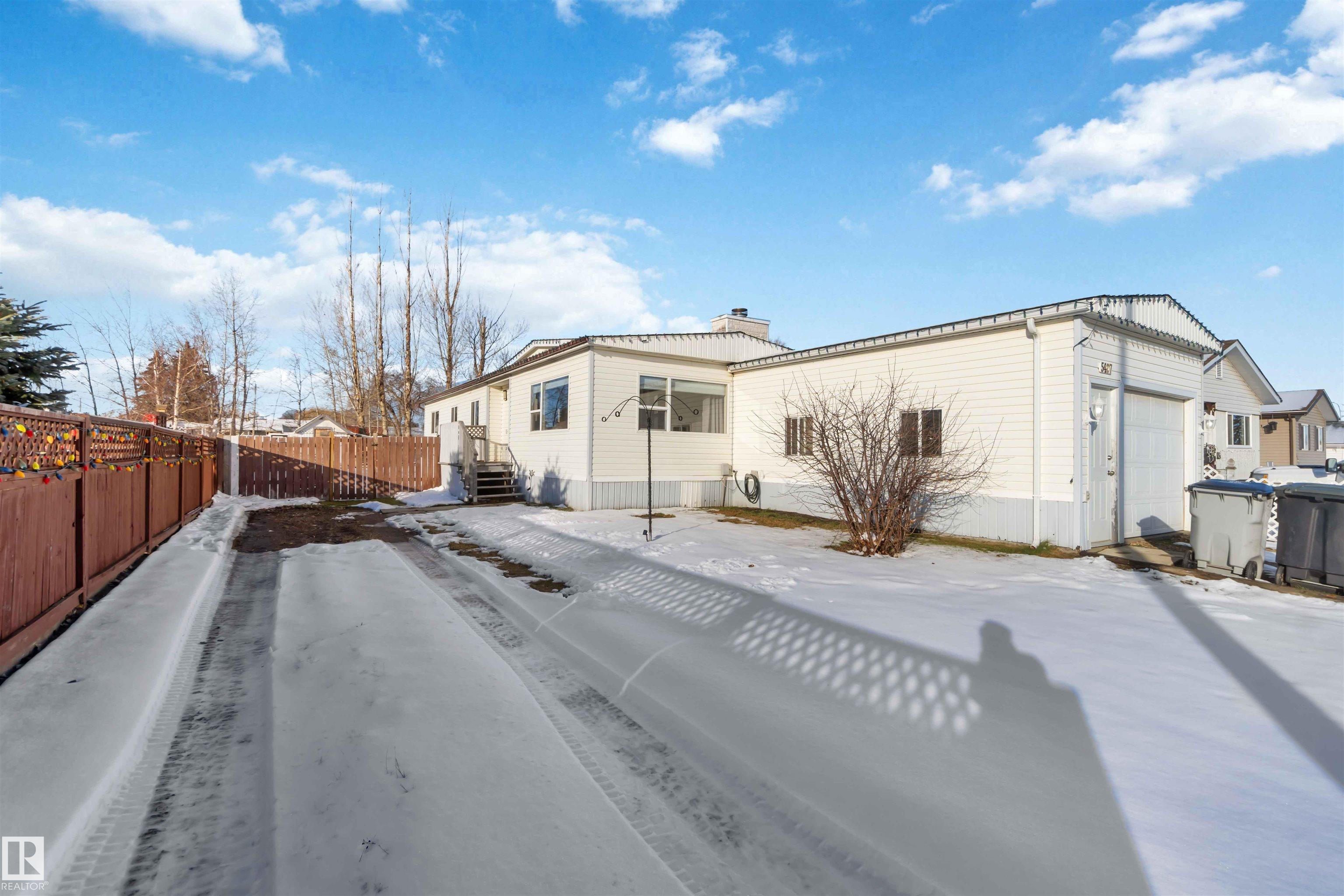 5407 Eastview Crescent, Redwater, MLS® # E4465371