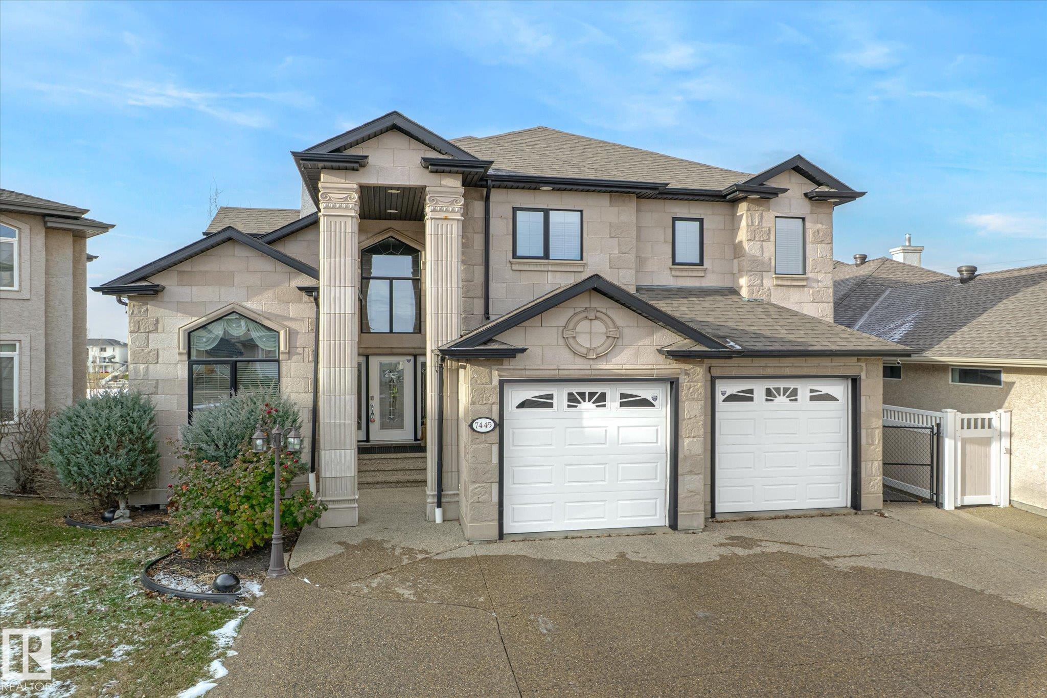 Real Estate Listing MLS E4466739