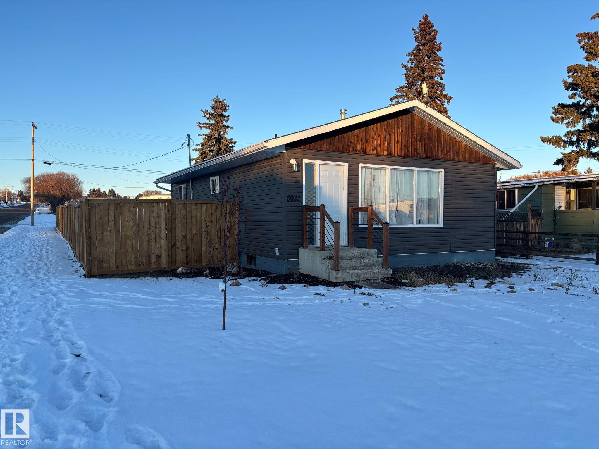 5022 51 Avenue, Elk Point, MLS® # E4466809