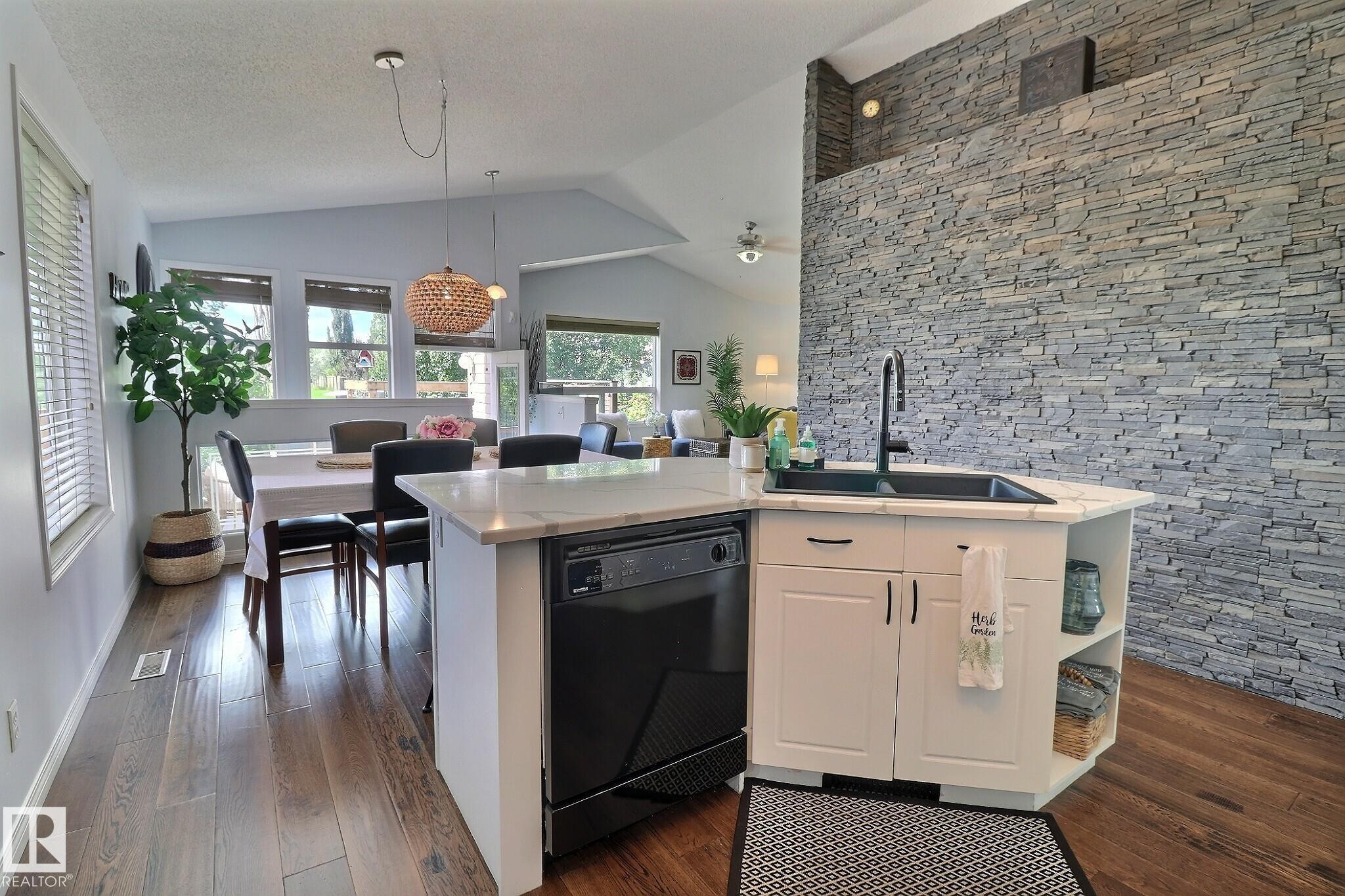 4343 Mcmullen Way, Edmonton, MLS® # E4467210