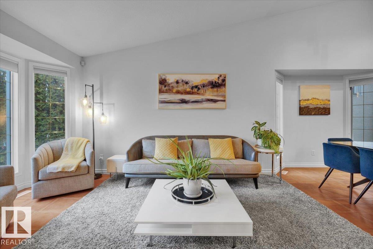 1144 Wedgewood Boulevard, Edmonton, MLS® # E4467854