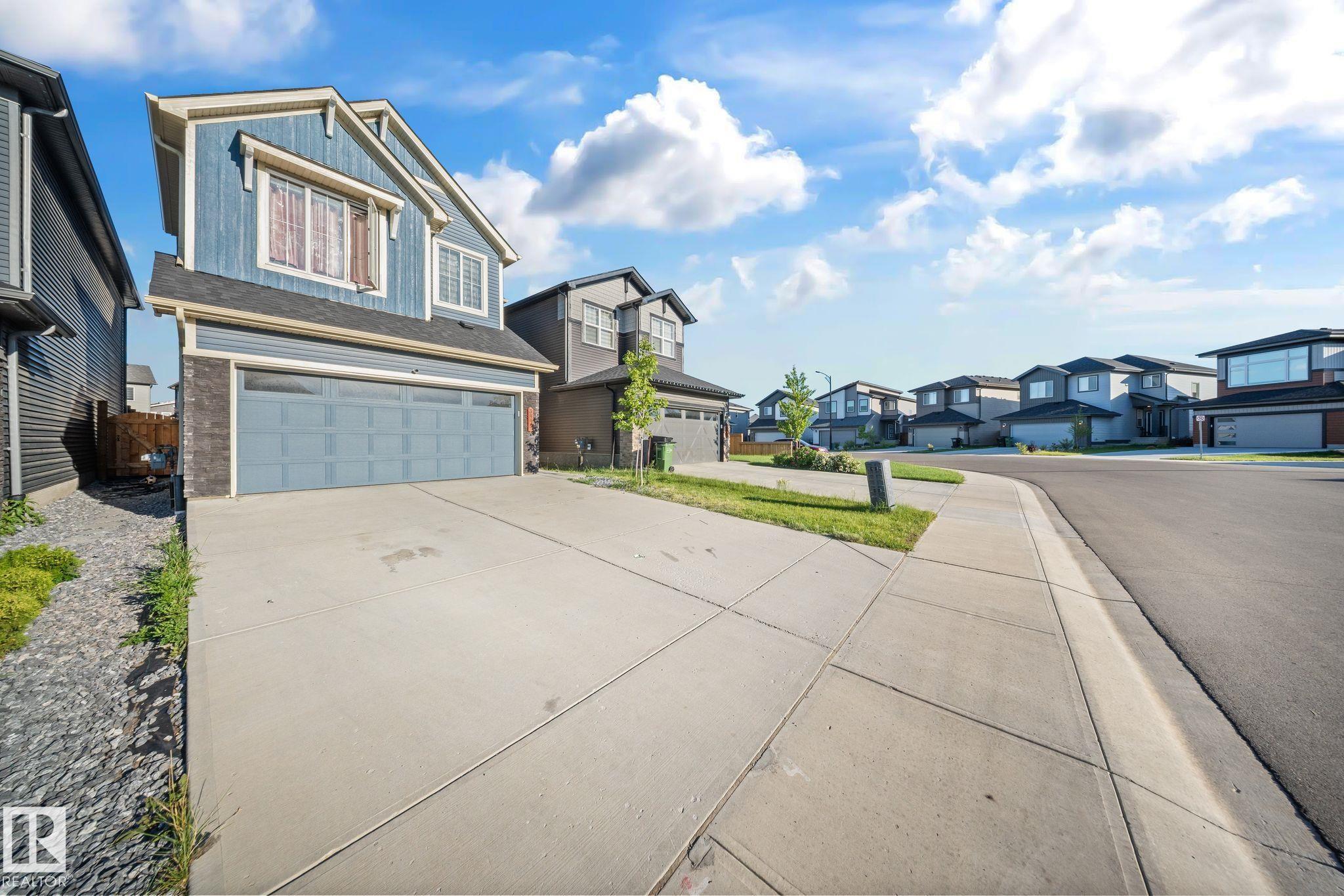 3445 Checknita Terrace, Edmonton, MLS® # E4468554