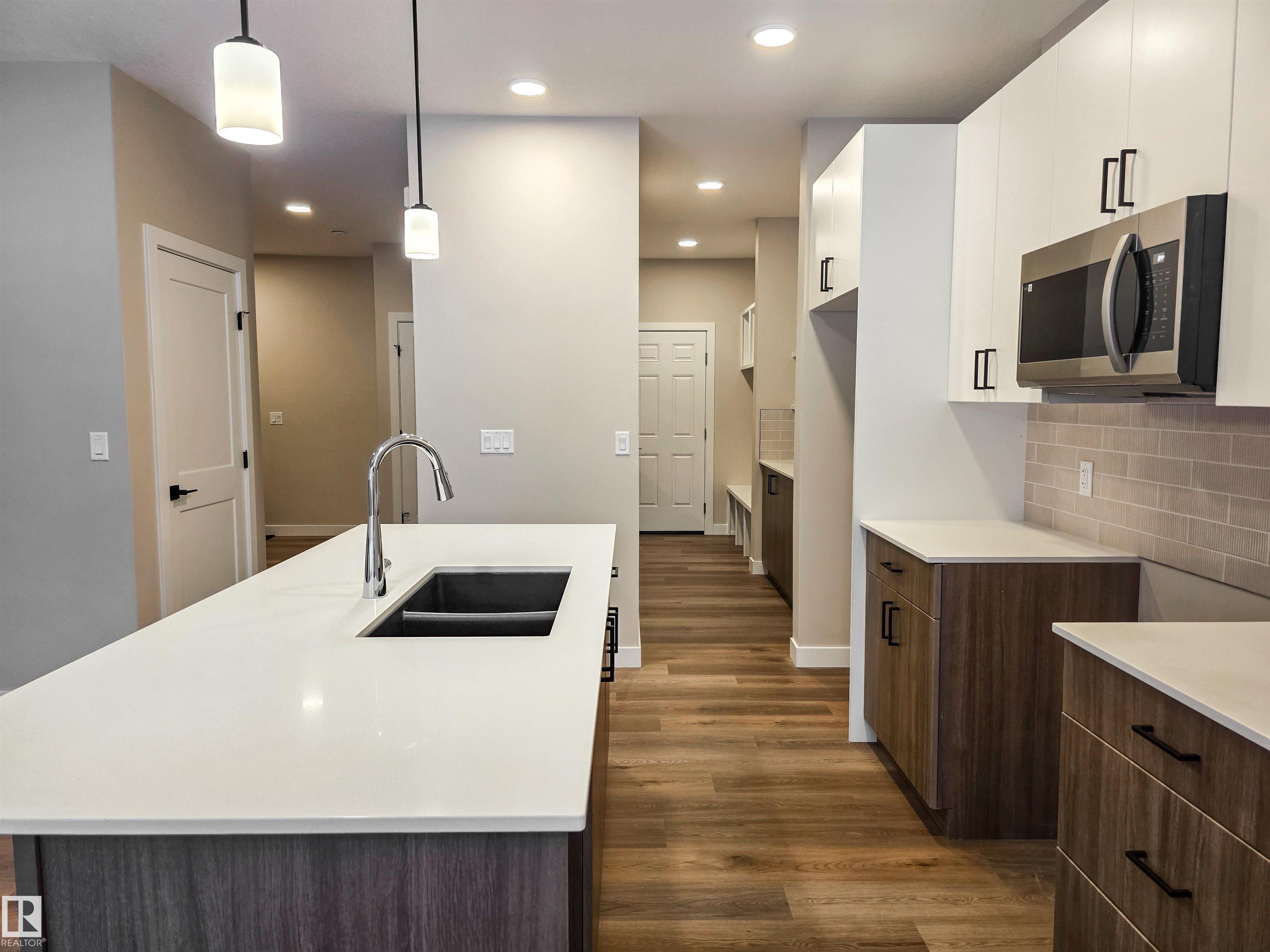 Real Estate Listing MLS E4469067