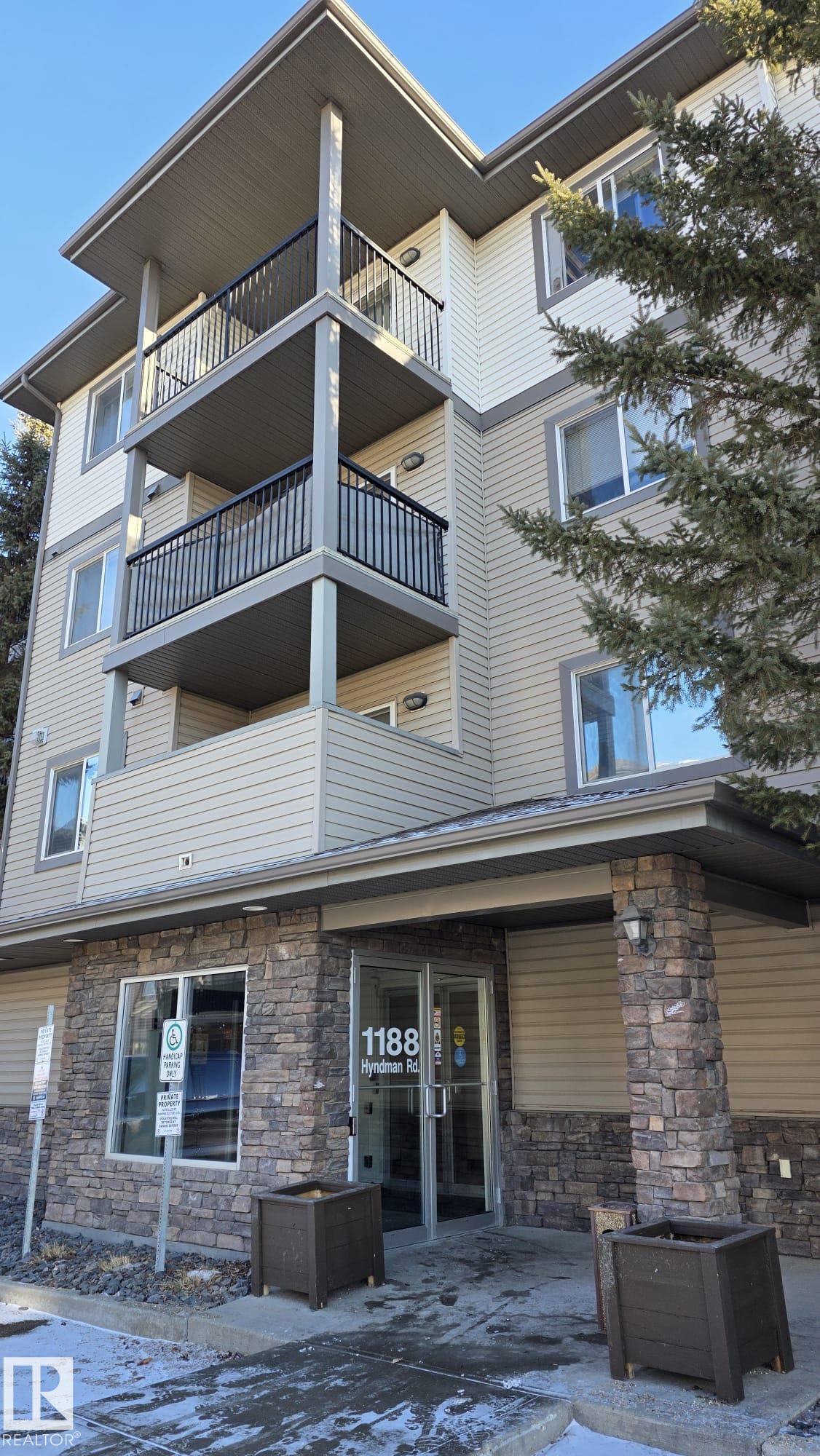 Real Estate Listing MLS E4470886