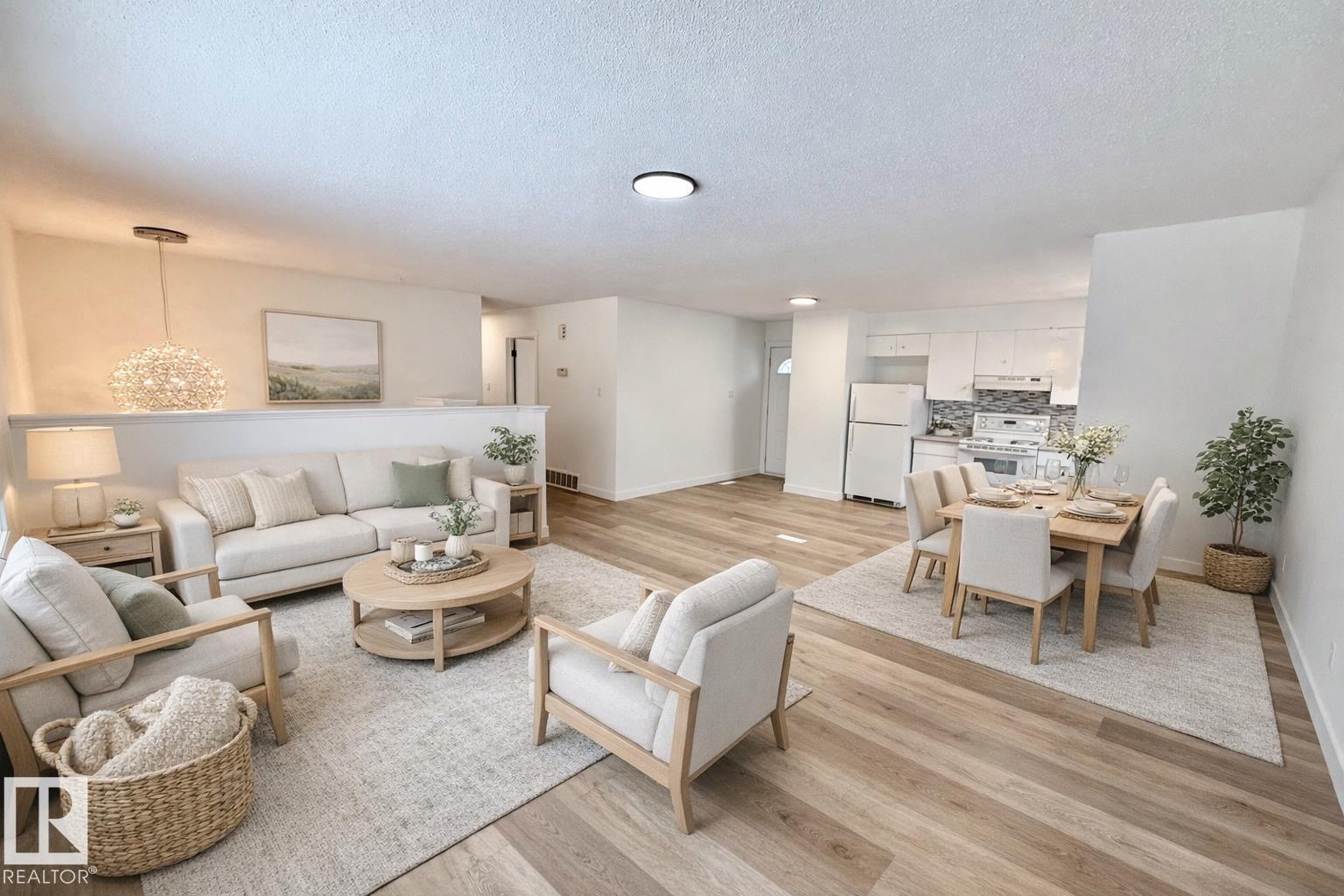 Real Estate Listing MLS E4470917