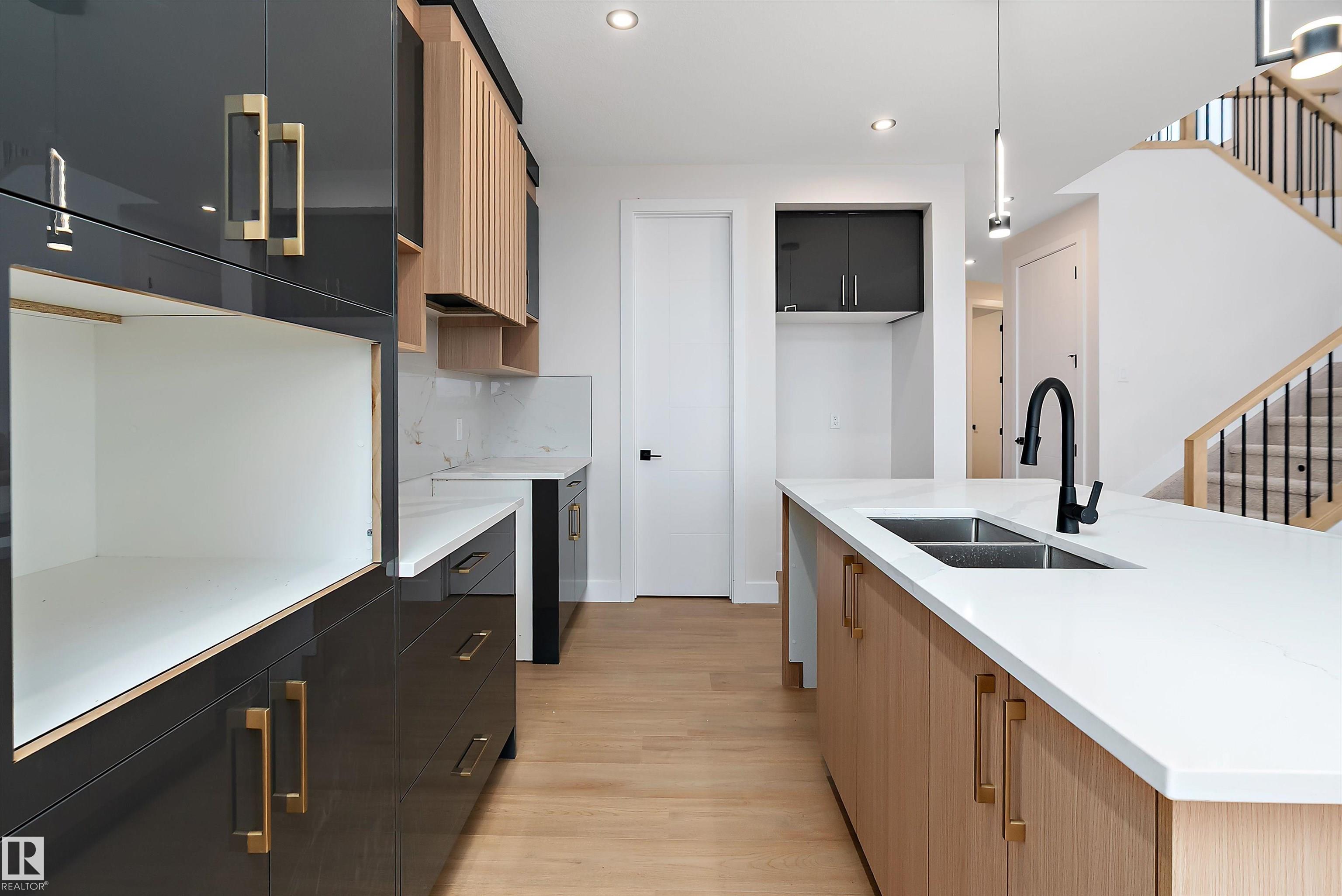 38 Astoria Place, Devon, MLS® # E4471292