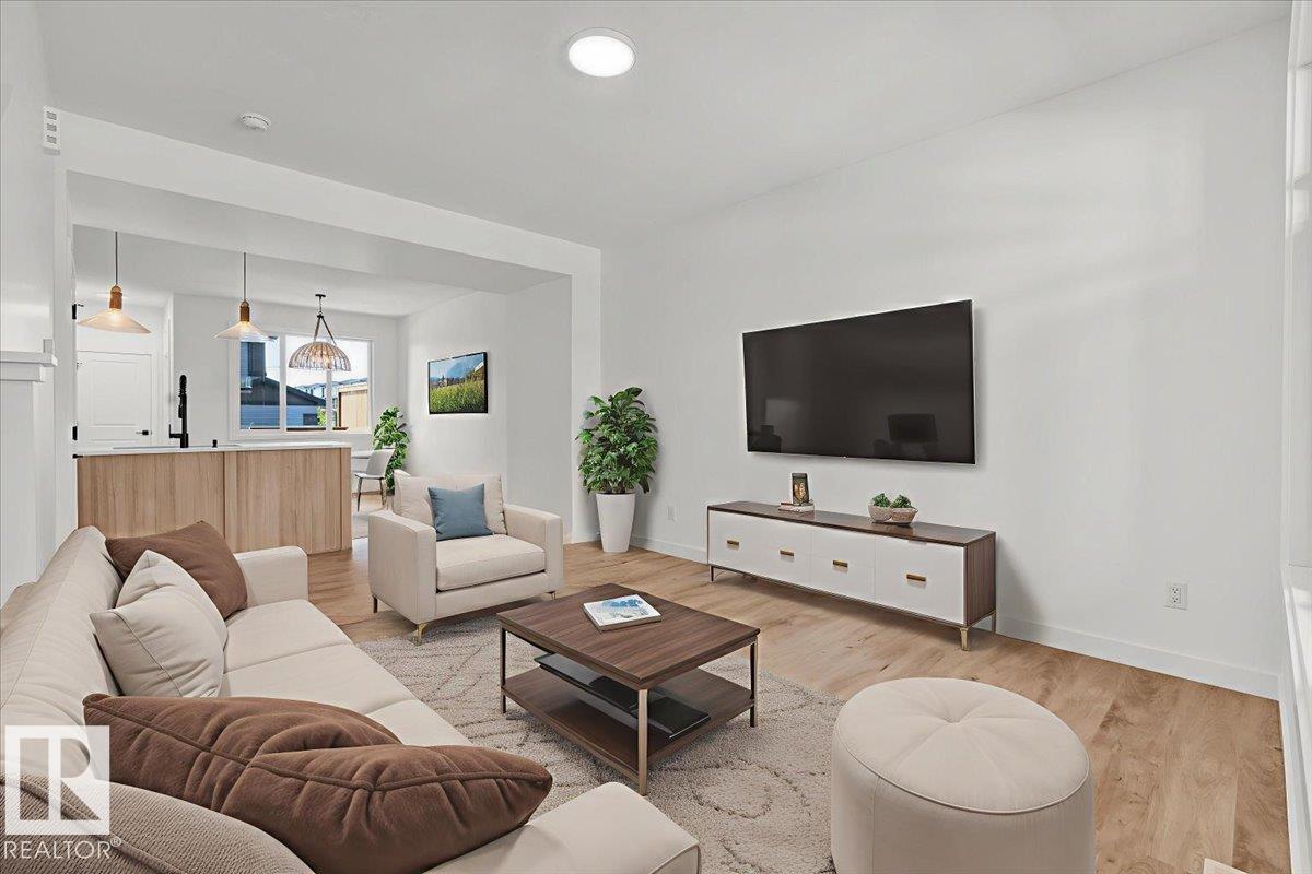 Real Estate Listing MLS E4471432