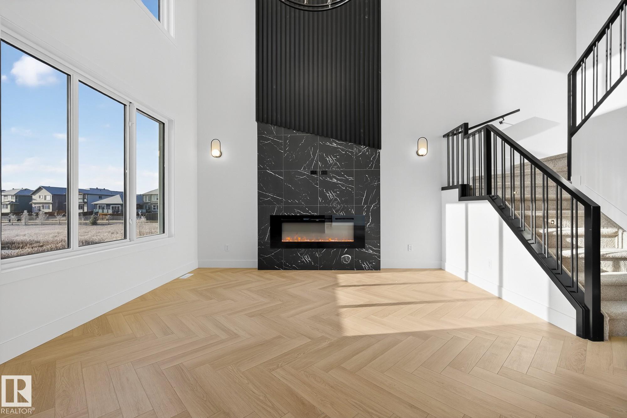 Real Estate Listing MLS E4471554