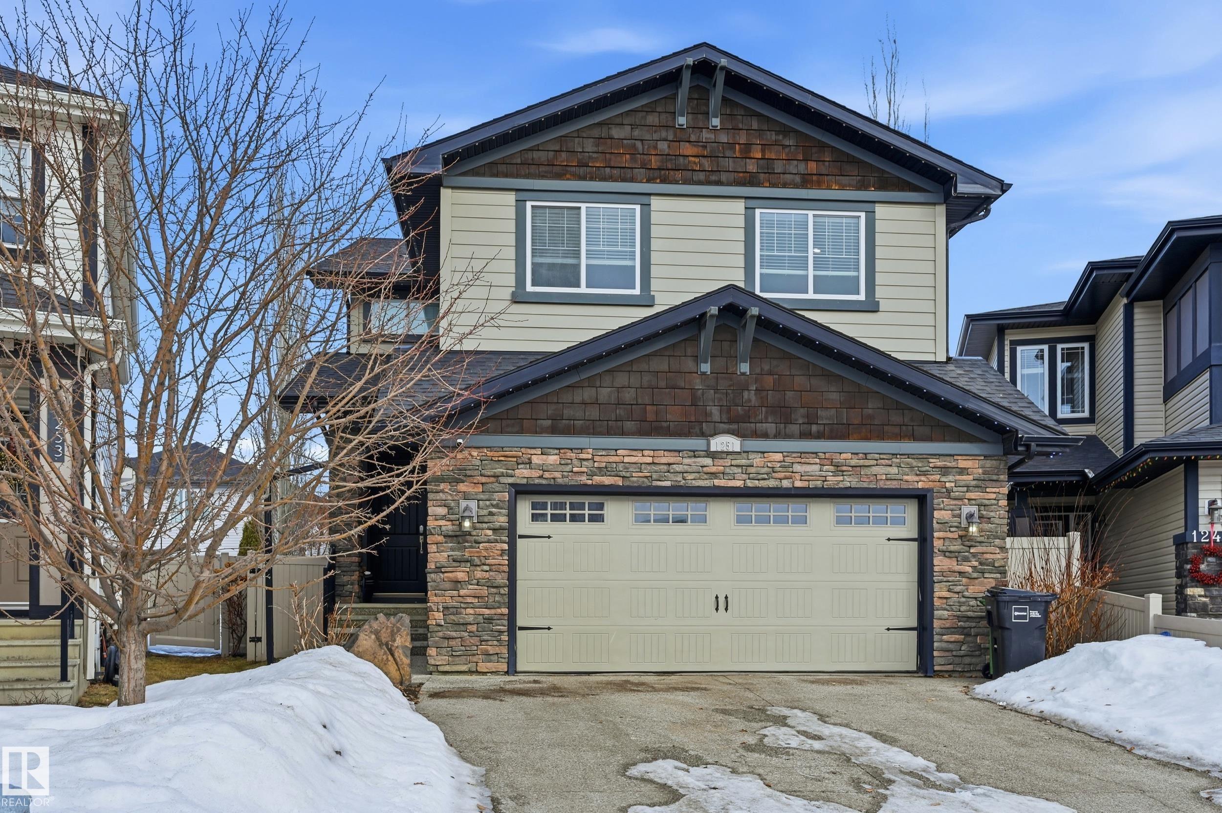 Real Estate Listing MLS E4472395