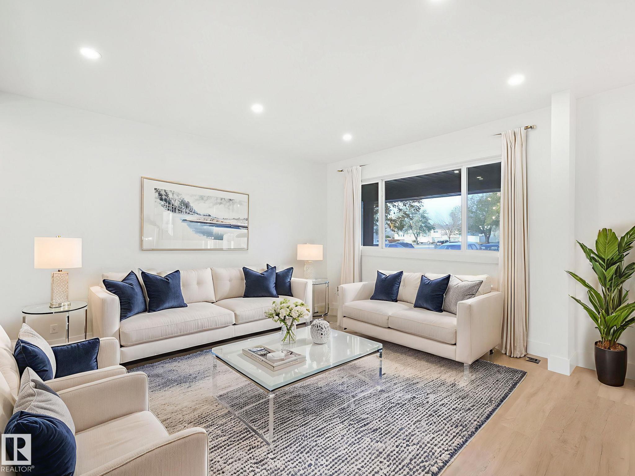 Real Estate Listing MLS E4472588