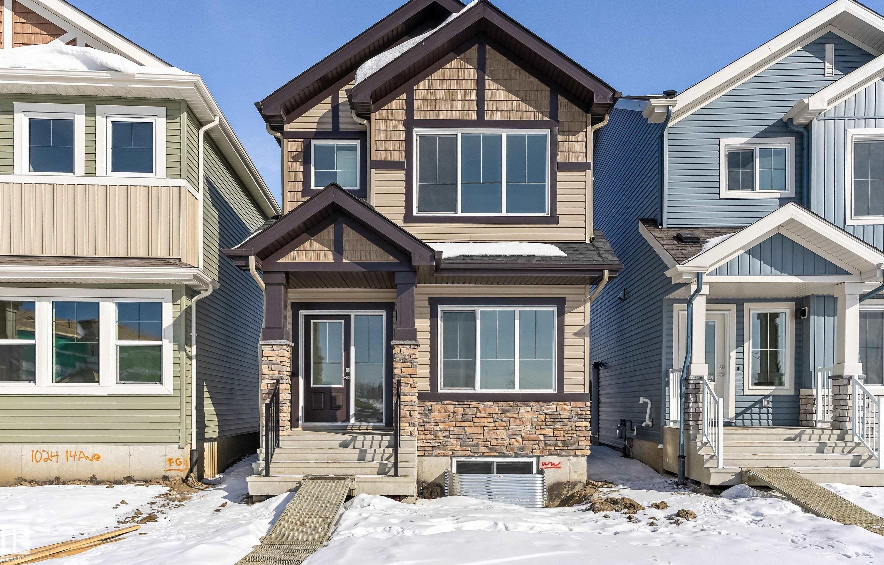 Real Estate Listing MLS E4476415