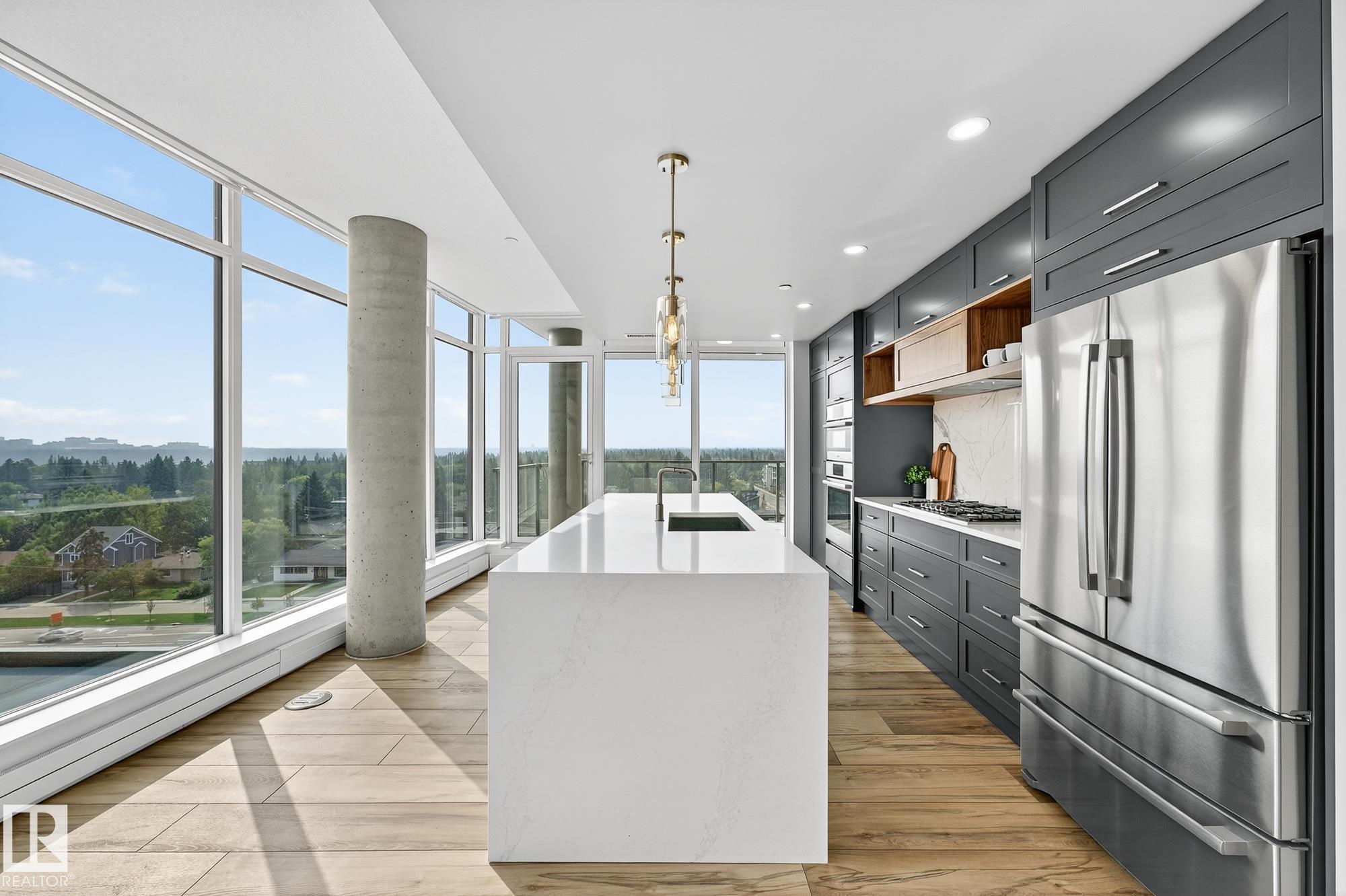 Real Estate Listing MLS E4476611