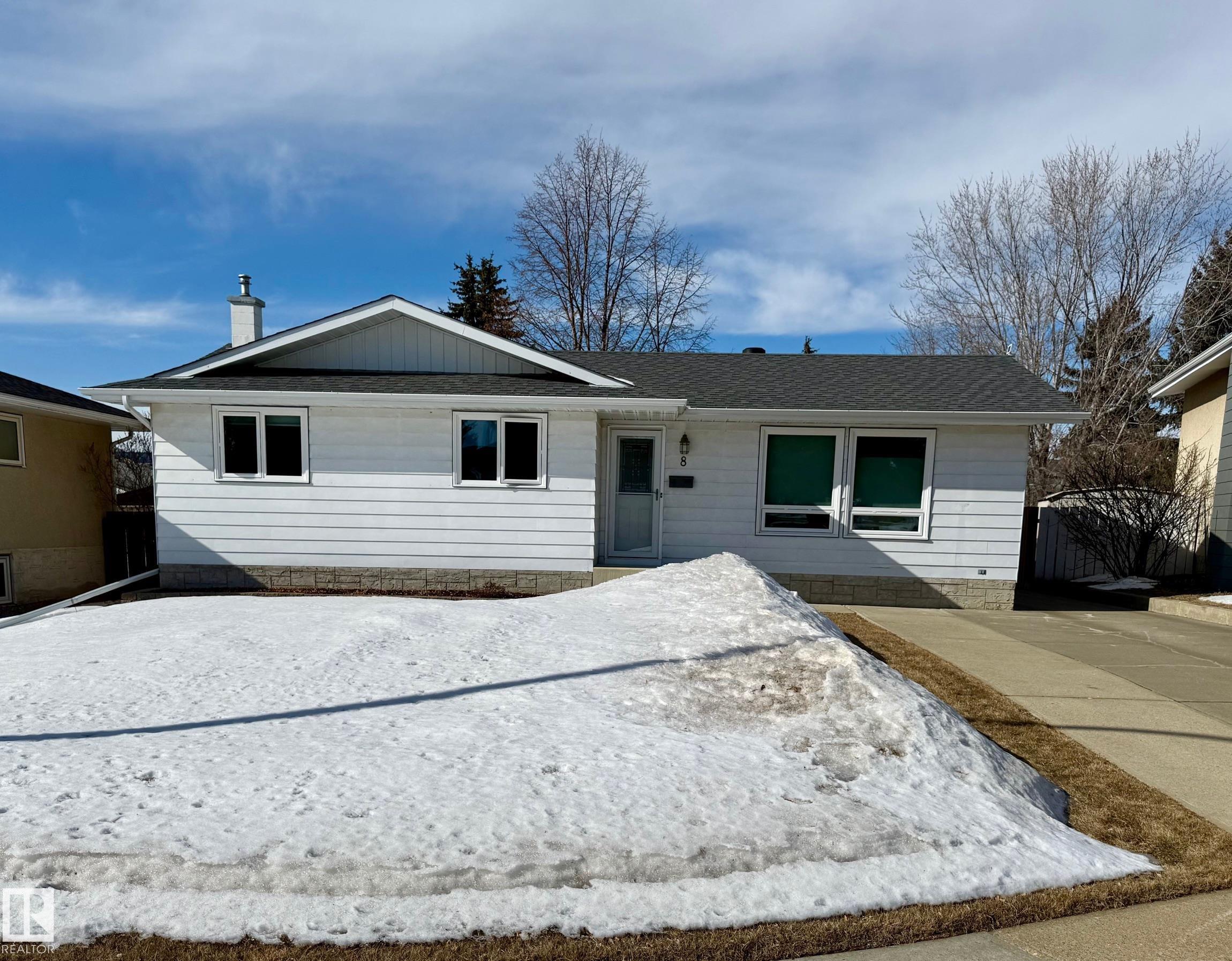 8 Guilford Street, Sherwood Park, MLS® # E4477431