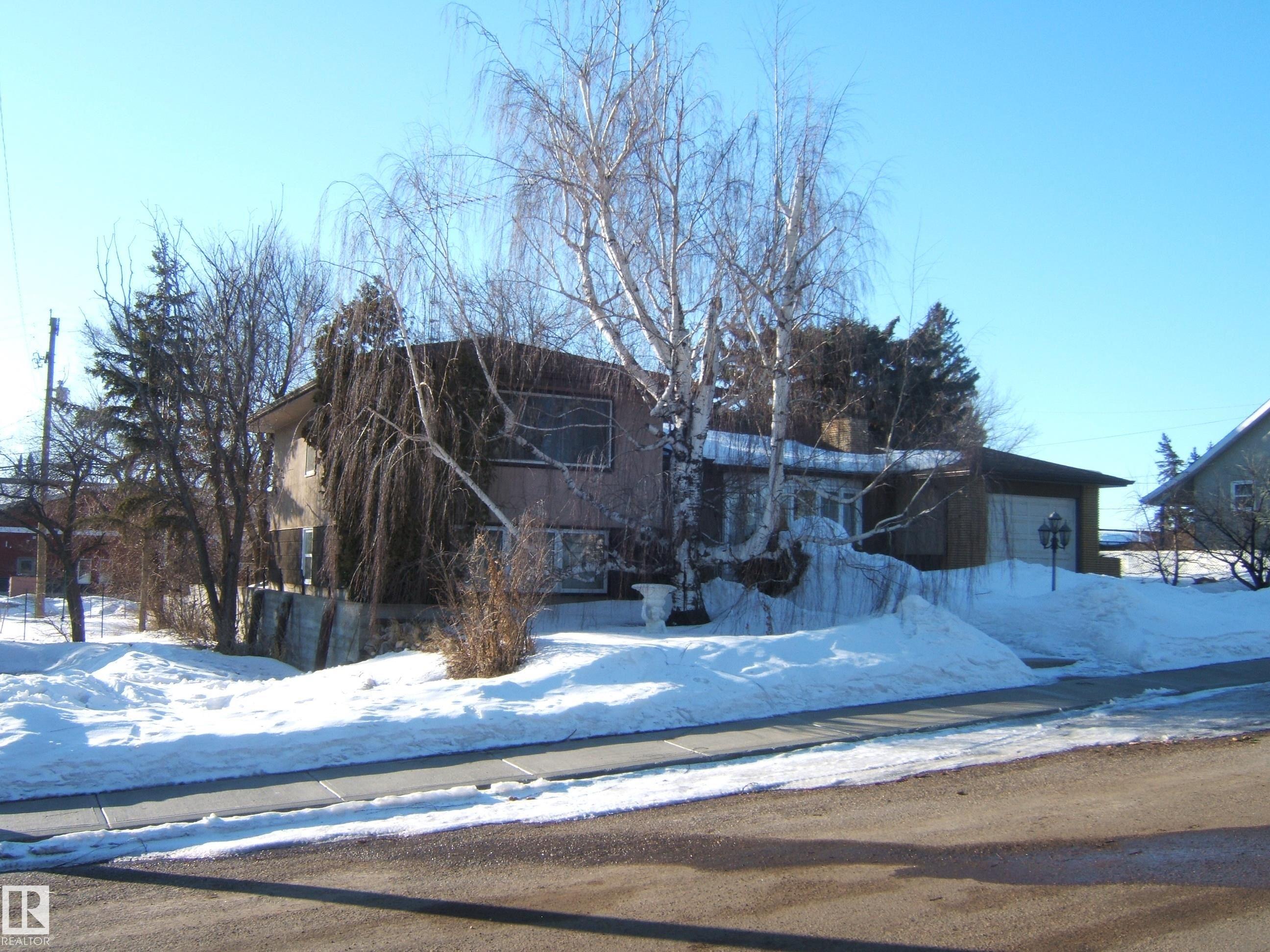 5024 50 Street, Two Hills, MLS® # E4478025