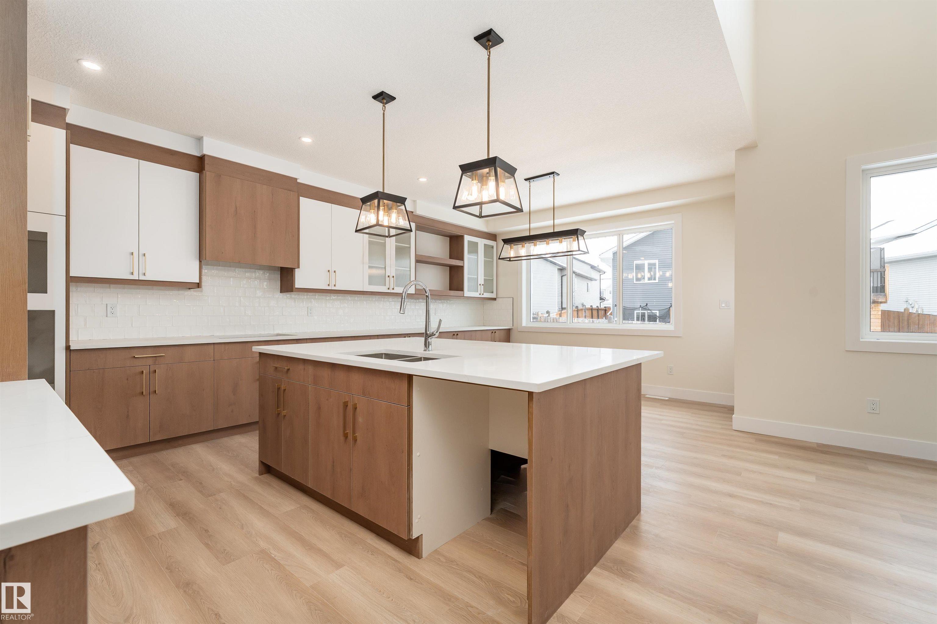 60 Landing Trails Drive, Gibbons, MLS® # E4481142