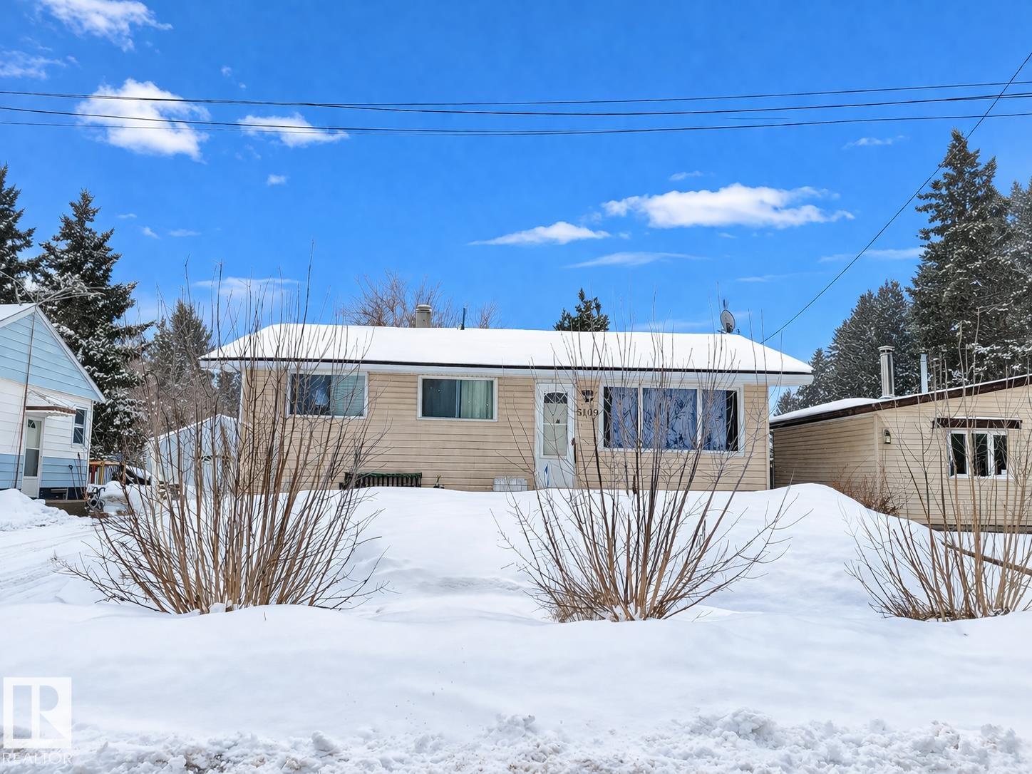5109 49 Avenue, Andrew, MLS® # E4481255