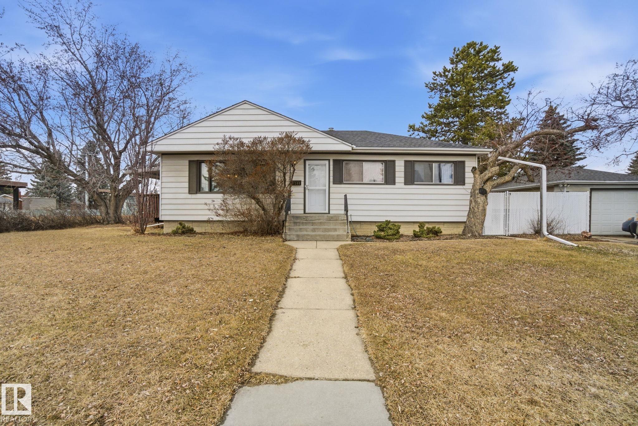 8208 73 Avenue, Edmonton, MLS® # E4482082