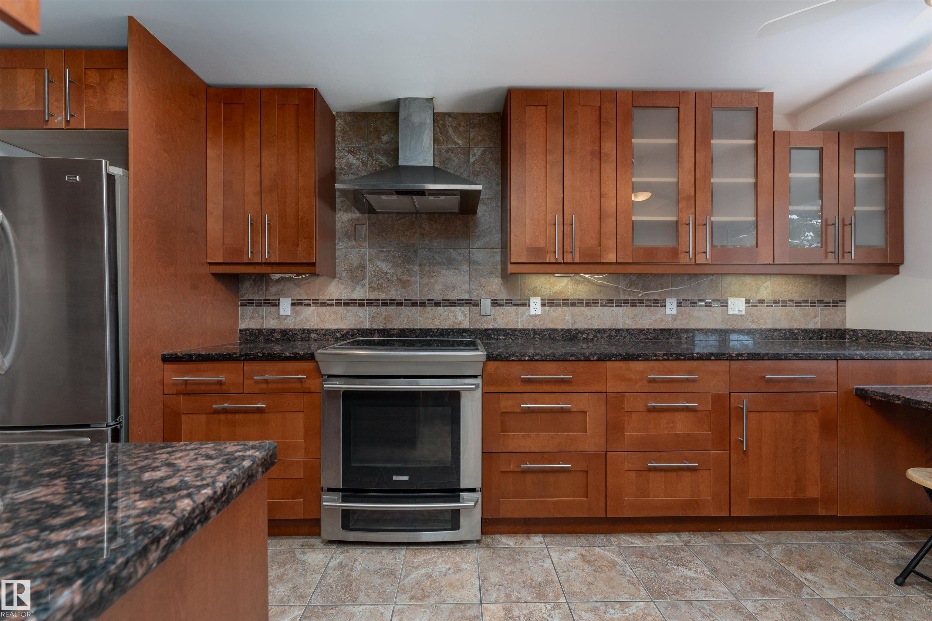 5359 Hill View Crescent, Edmonton, MLS® # E4482617