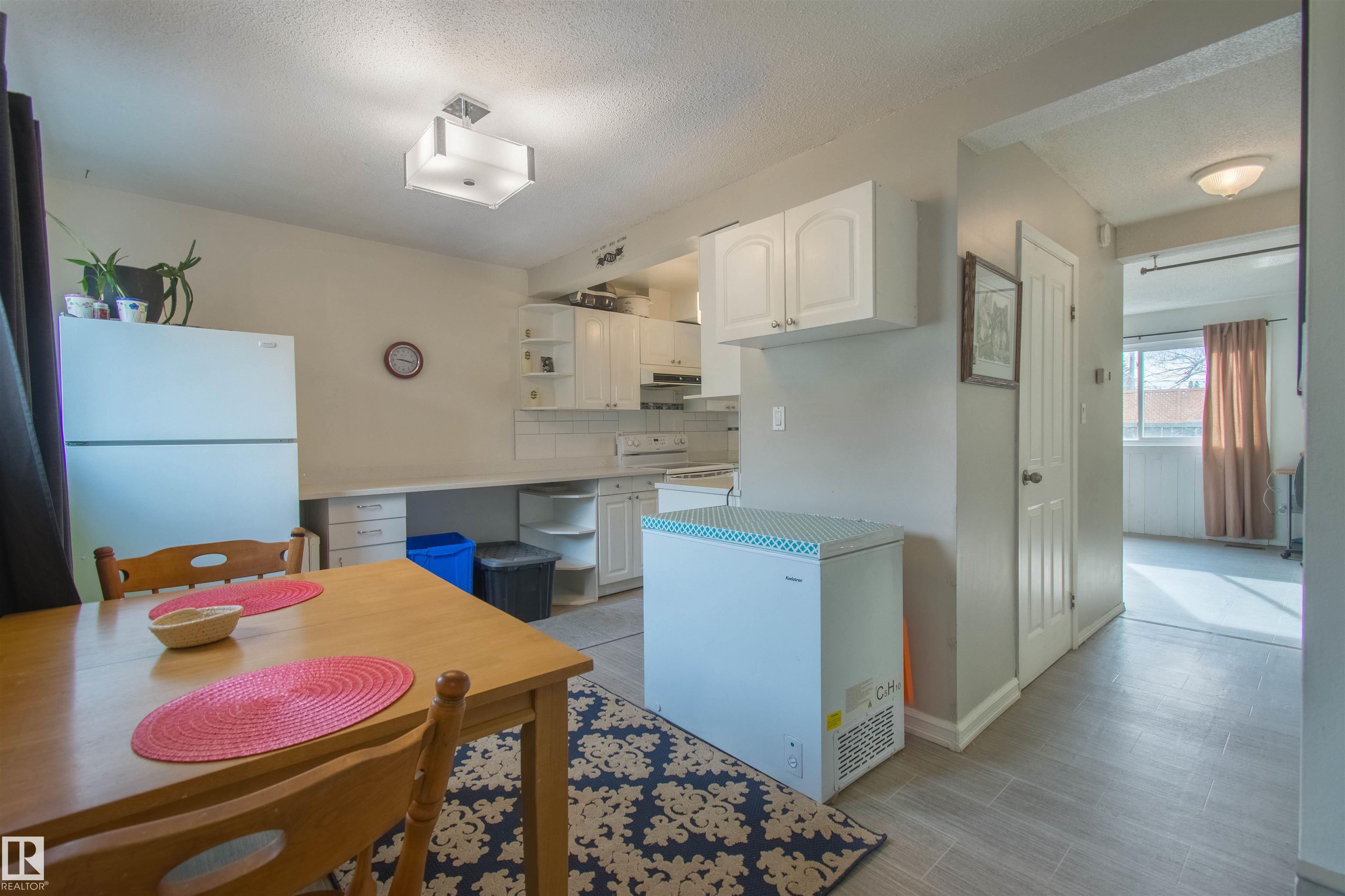 892 Abbottsfield Road Nw, Edmonton, MLS® # E4483063