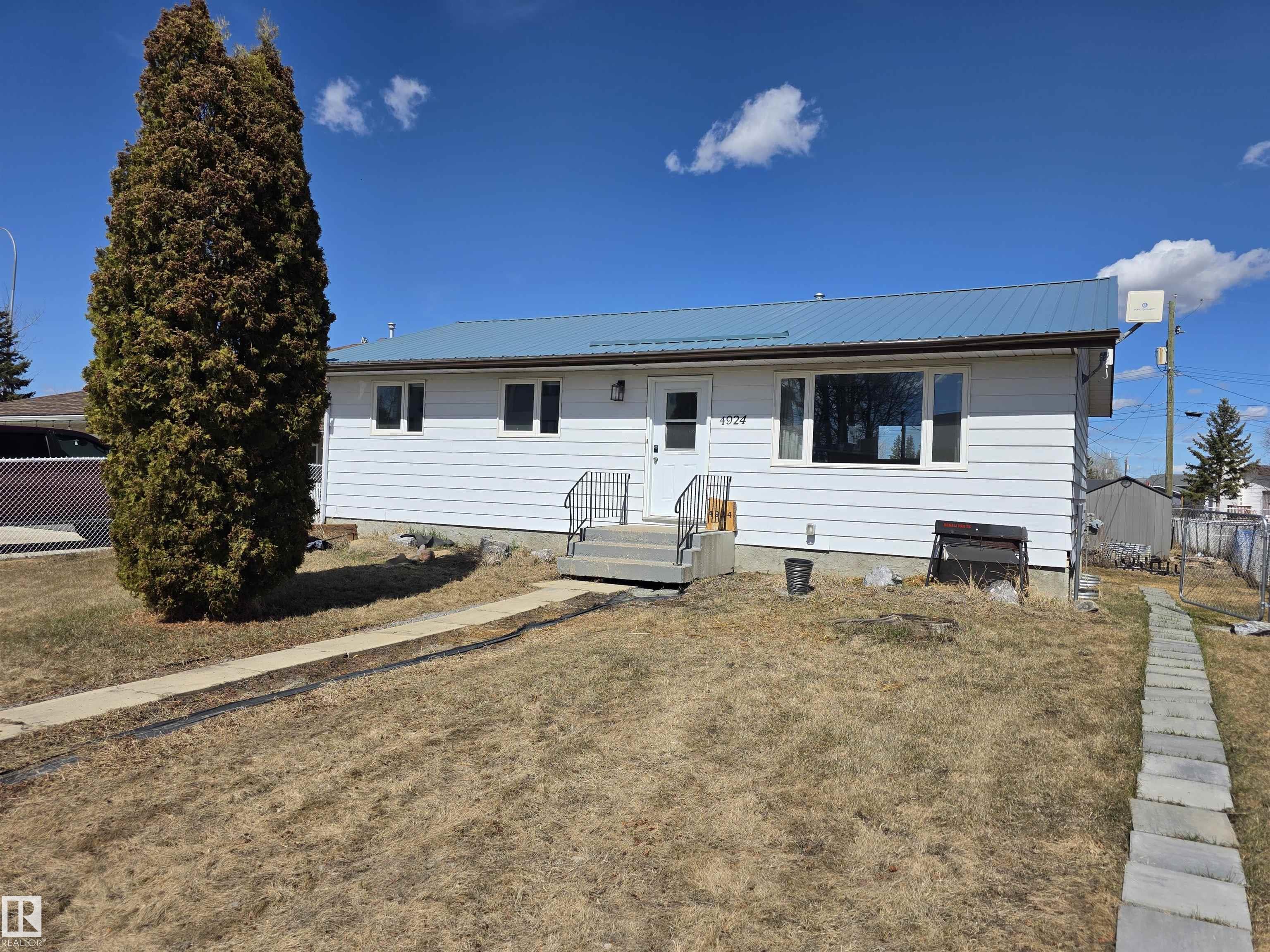 4924 50a Avenue, Entwistle, MLS® # E4483414