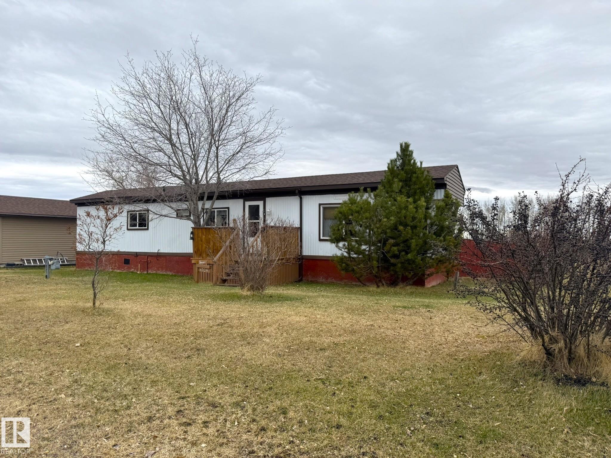 4704 55 Avenue, Warburg, MLS® # E4483834