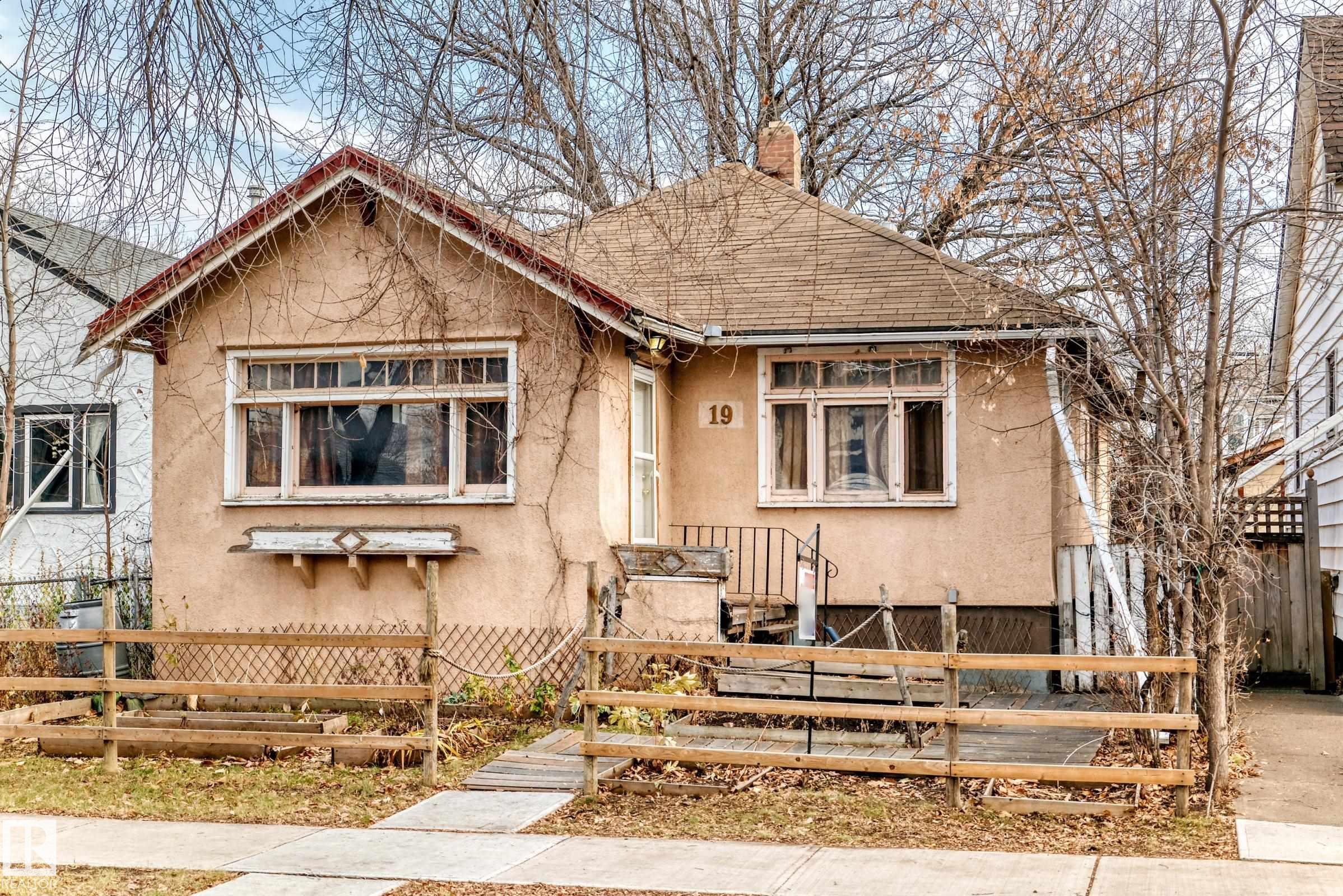 11619 96 Street, Edmonton, MLS® # E4484080