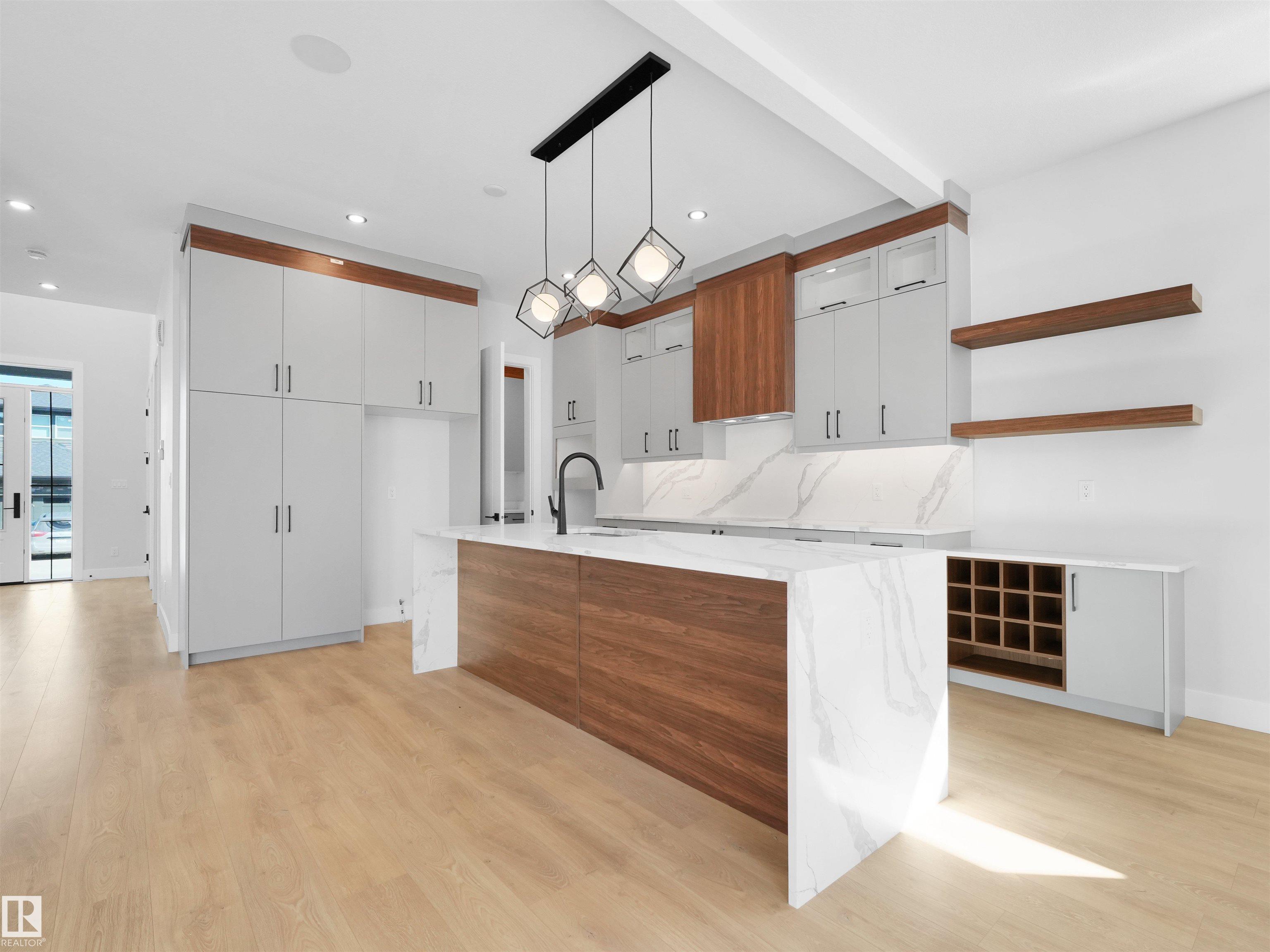 6722 Crawford Way, Edmonton, MLS® # E4484694