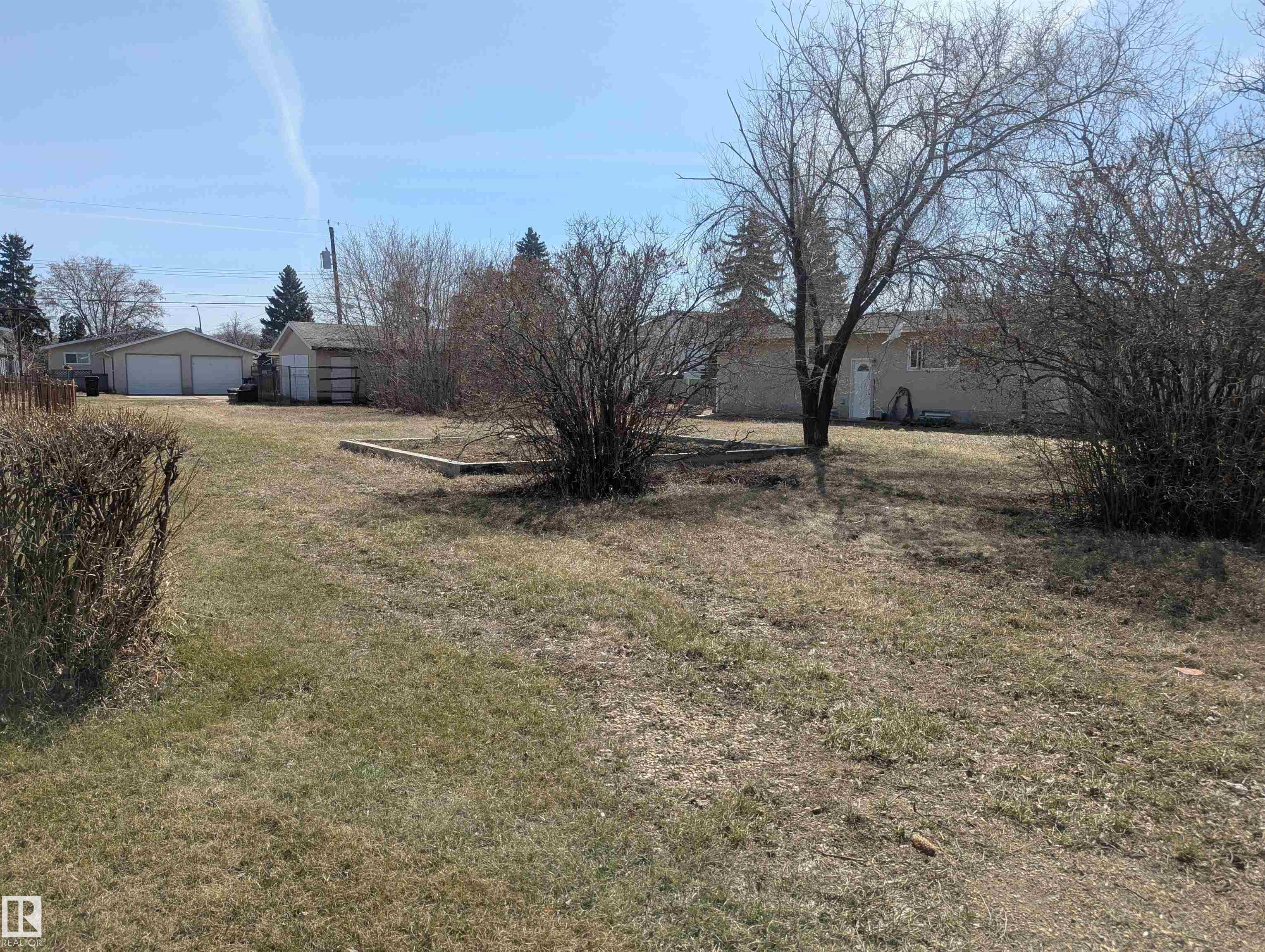 Real Estate Listing MLS E4484812