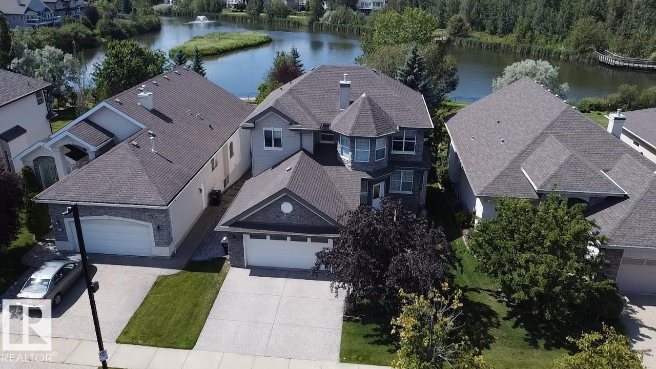 1668 Glastonbury Boulevard, Edmonton, MLS® # E4484887