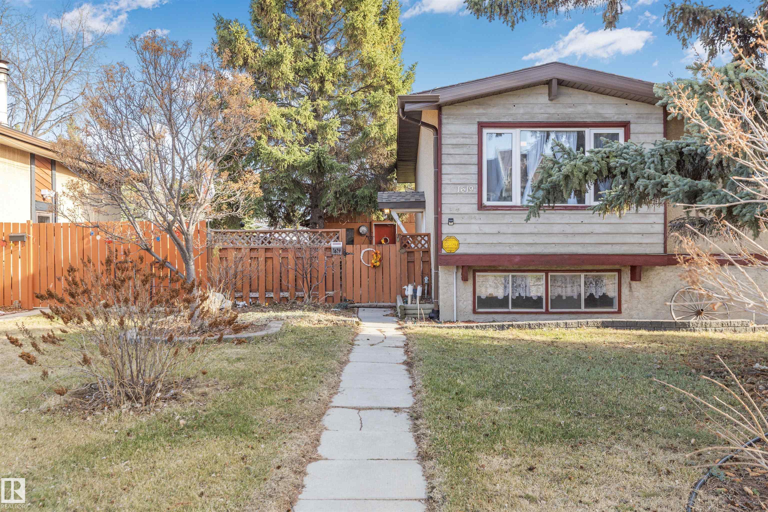 1619 Knottwood Road N, Edmonton, MLS® # E4484936