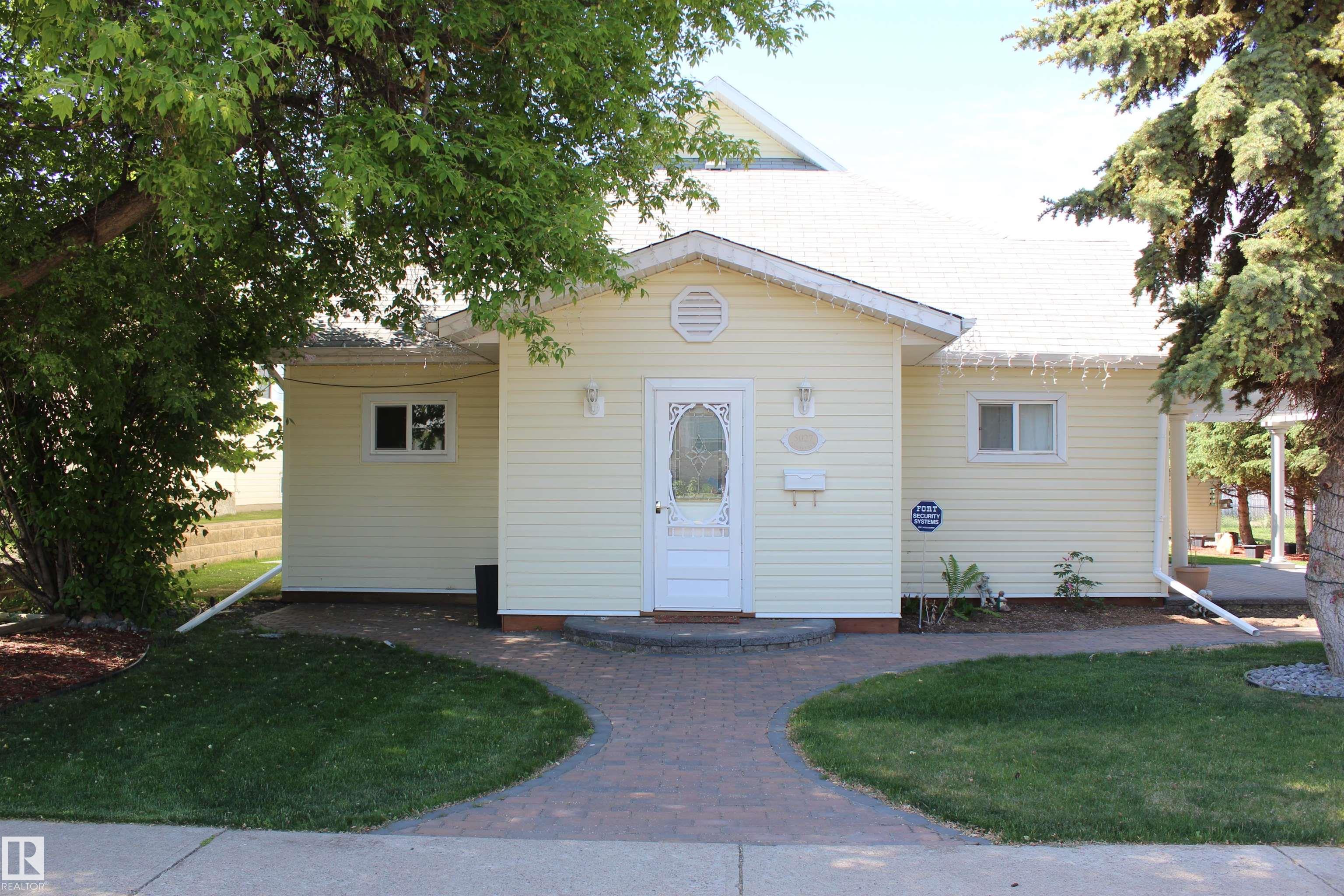 5027 52 Avenue, Mundare, MLS® # E4485782
