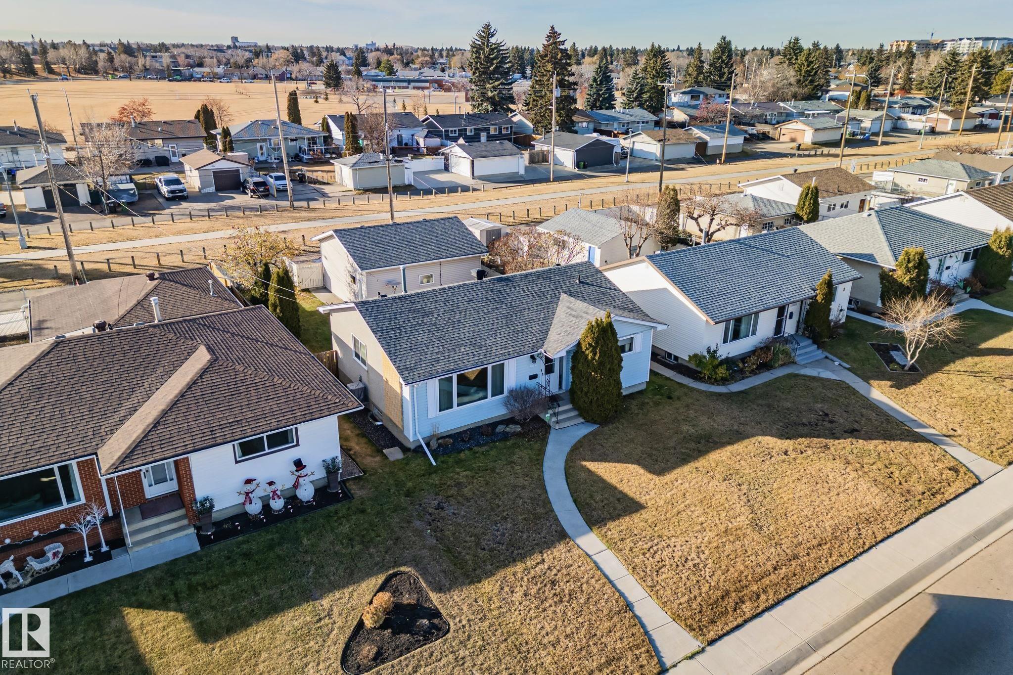 13516 104a Street, Edmonton, MLS® # E4486300