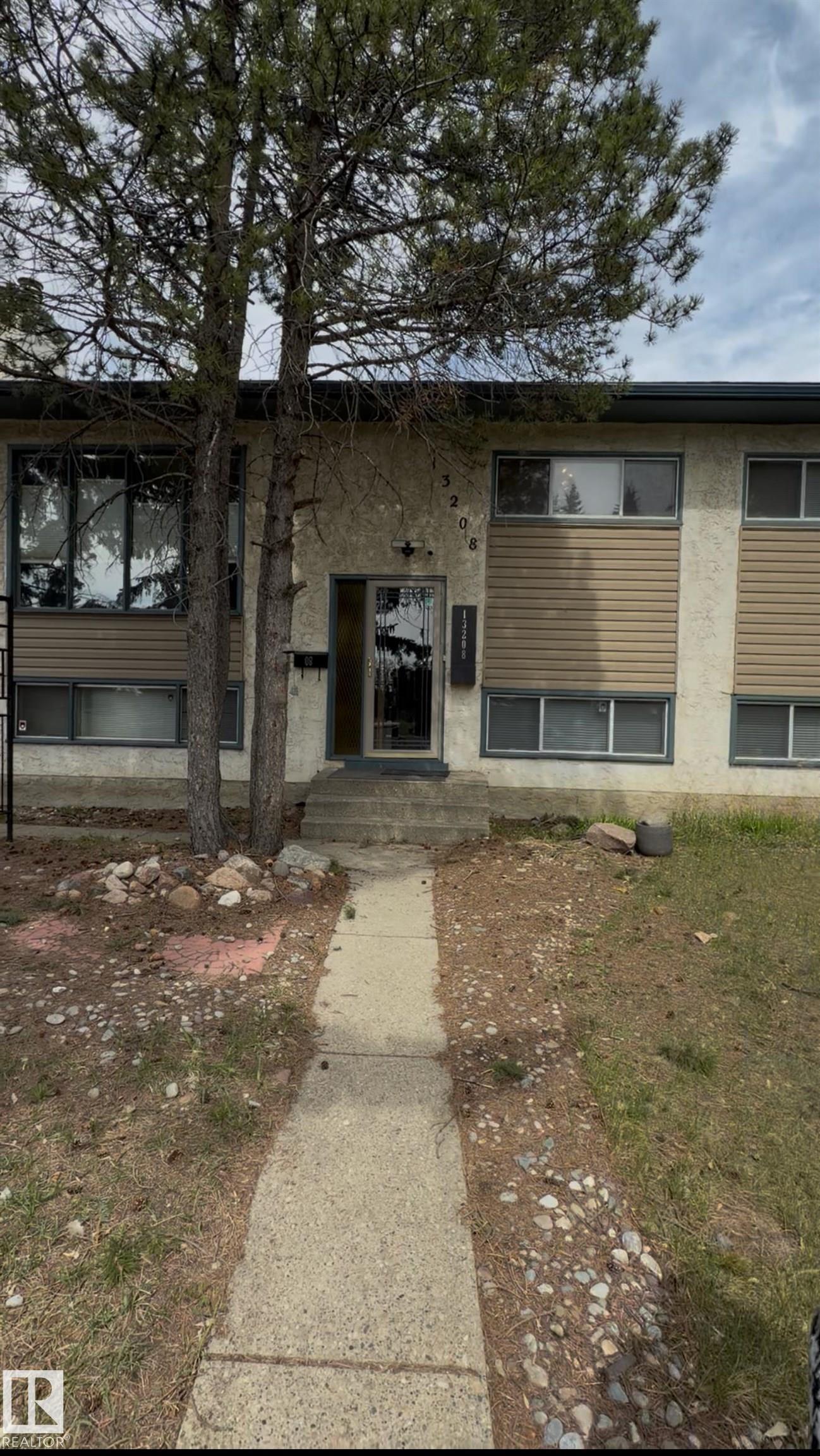 Real Estate Listing MLS E4486395