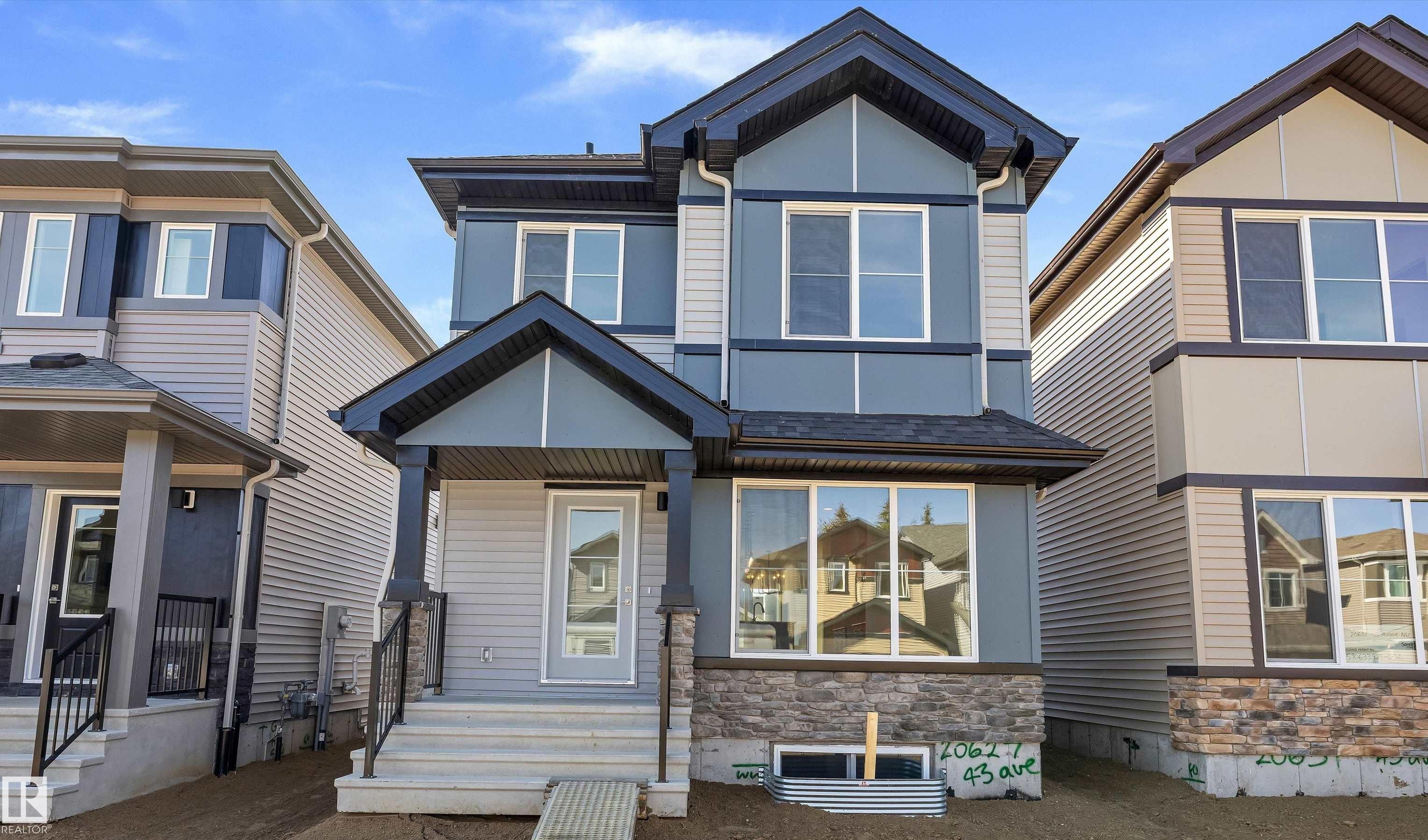 Real Estate Listing MLS E4486616
