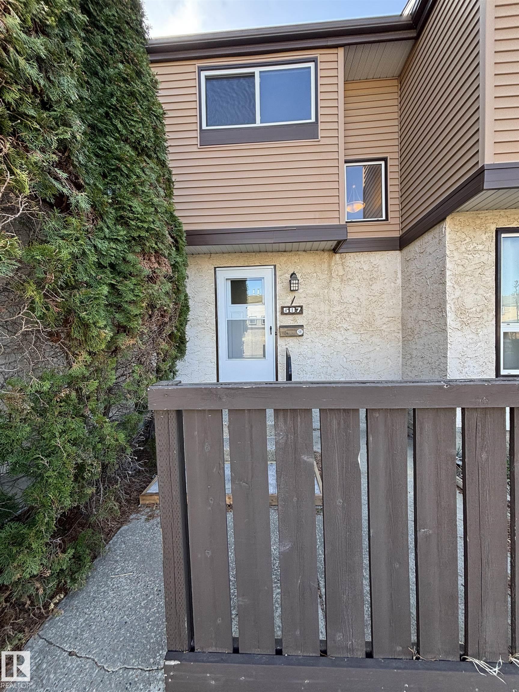 587 Knottwood Road W, Edmonton, MLS® # E4486857