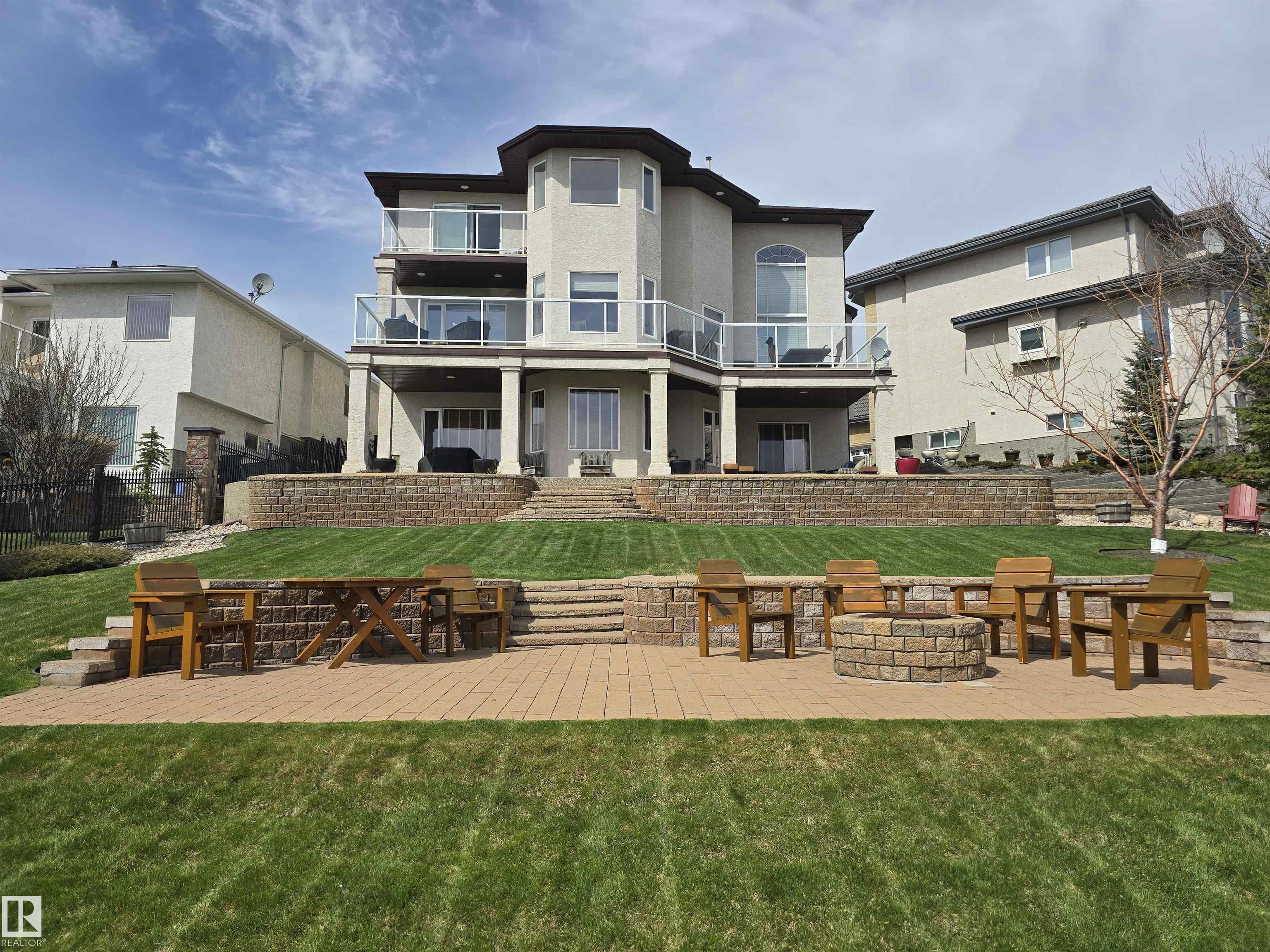 Real Estate Listing MLS E4487044