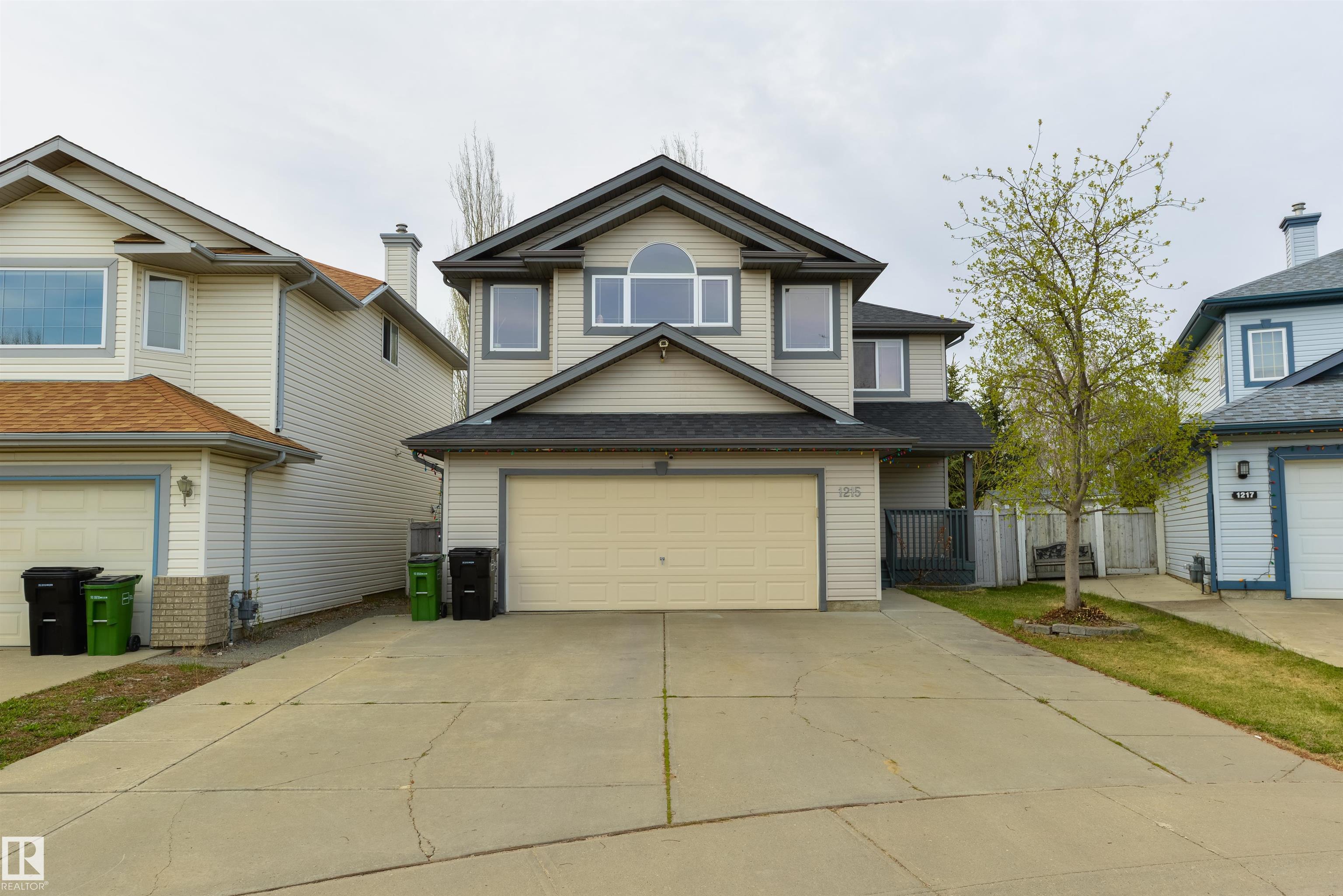 Real Estate Listing MLS E4487069
