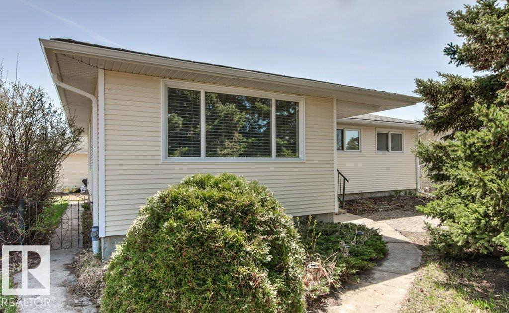 882 Knottwood Road S, Edmonton, MLS® # E4487073
