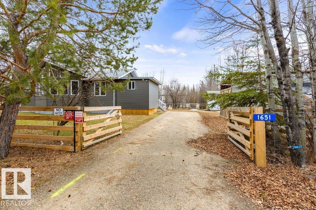 1651 Lakeview Lane, Rural Opportunity M.d., MLS® # E4487272
