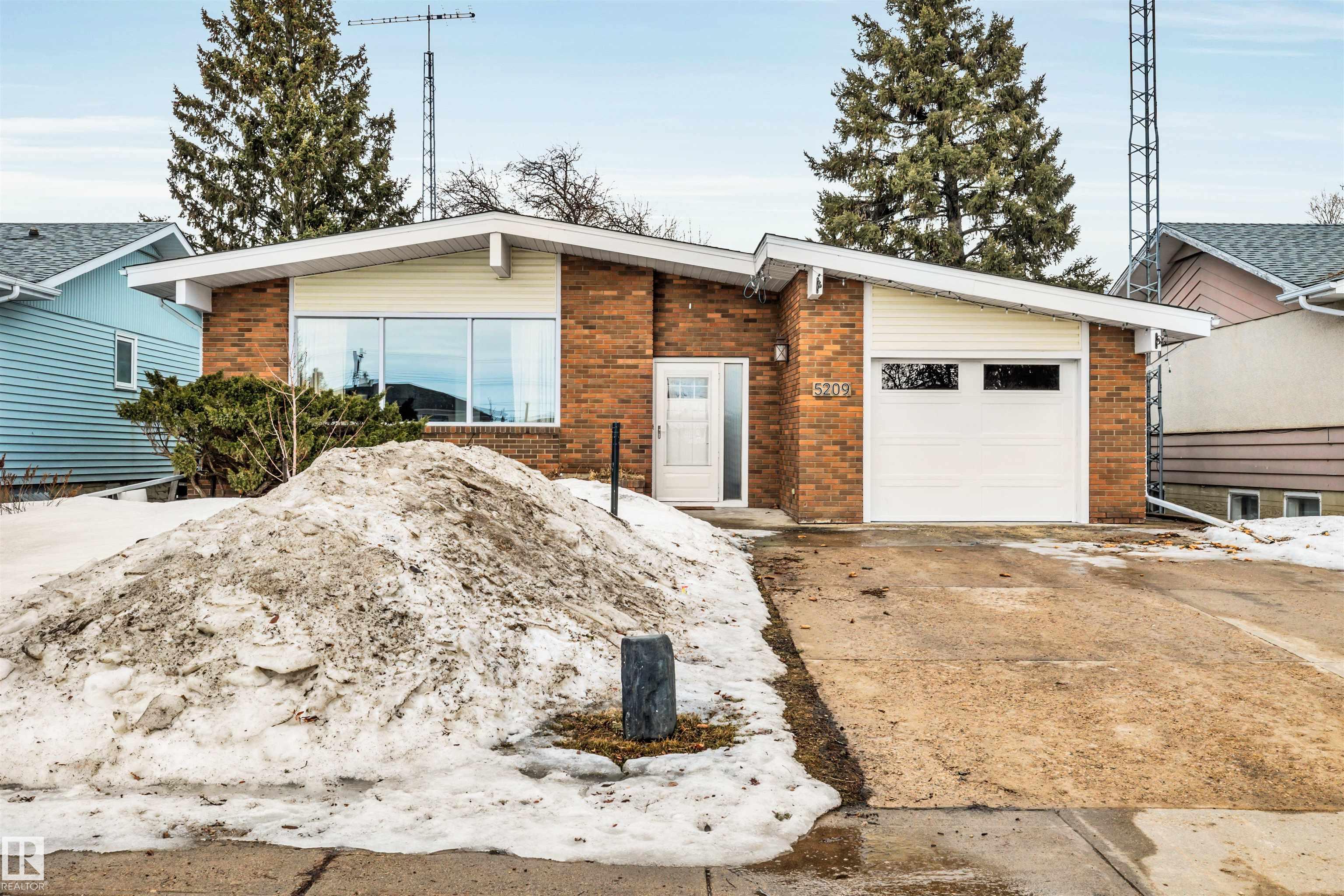 5209 45 Avenue, Vegreville, MLS® # E4487277