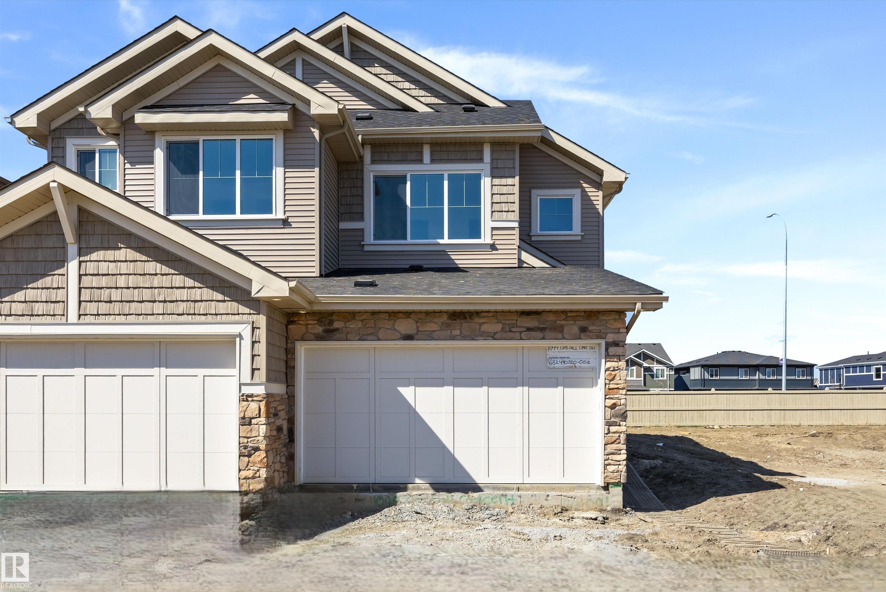 1044 Cristall Crescent, Edmonton, MLS® # E4487875