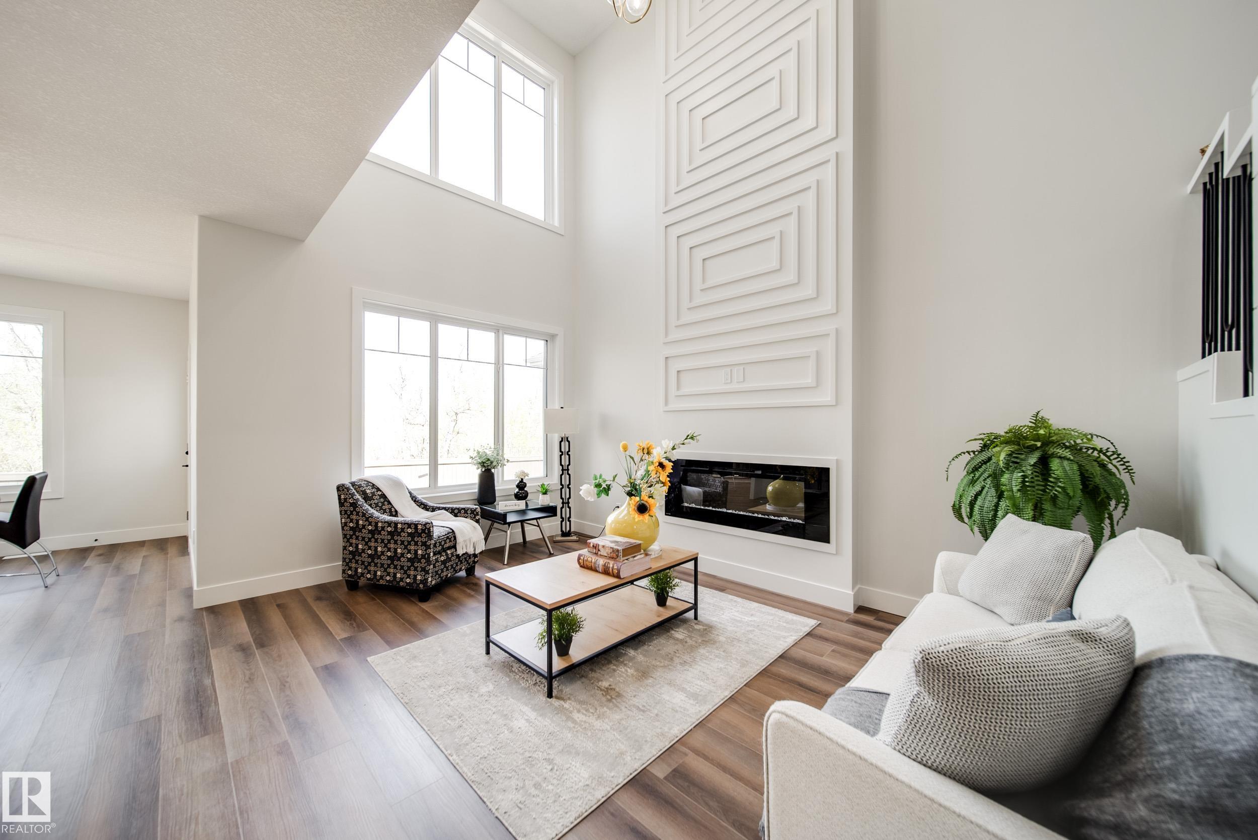 Real Estate Listing MLS E4488285