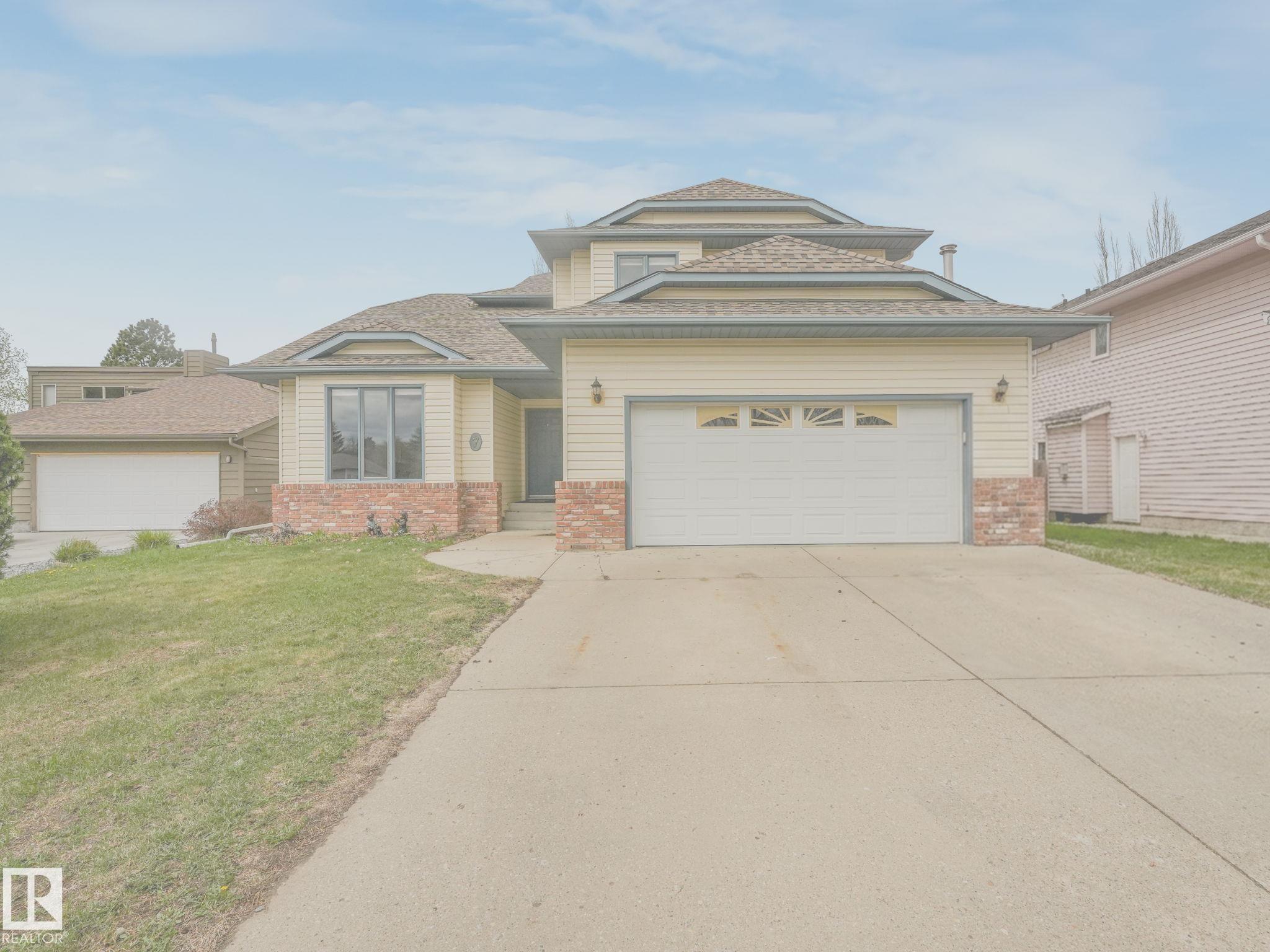 Real Estate Listing MLS E4488315