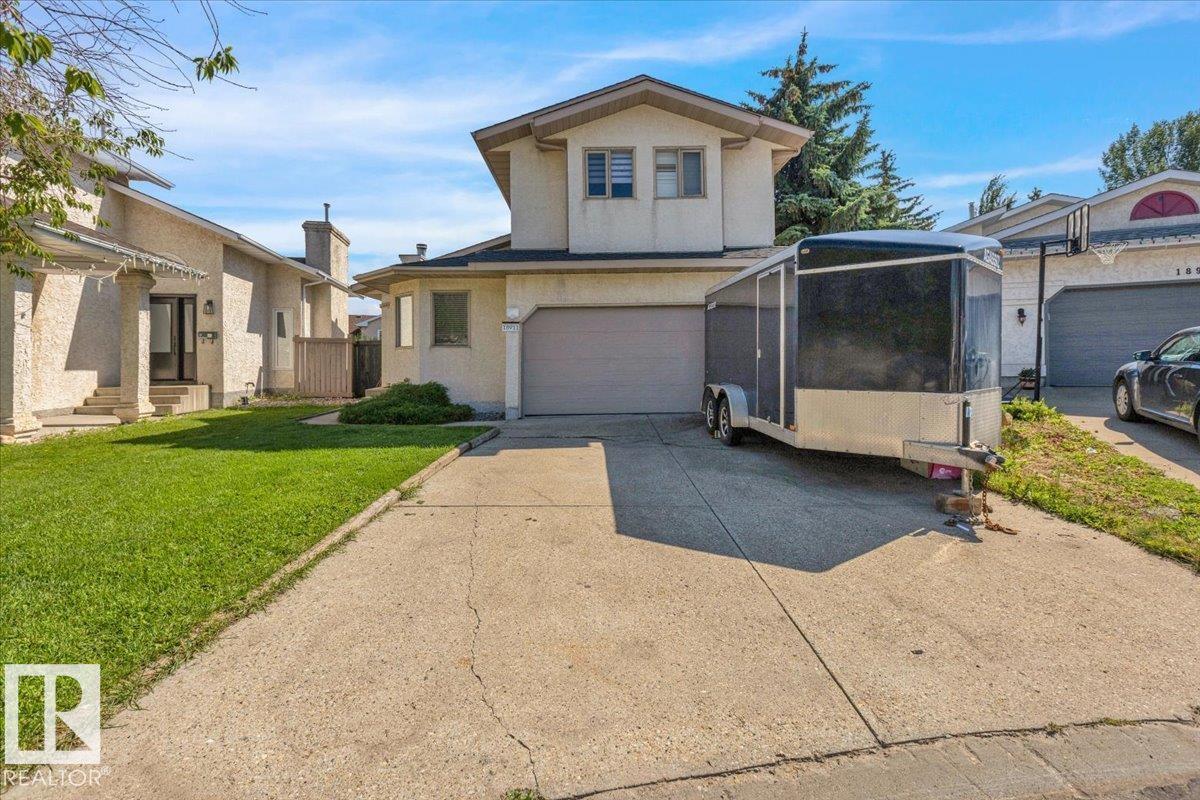Real Estate Listing MLS E4488524