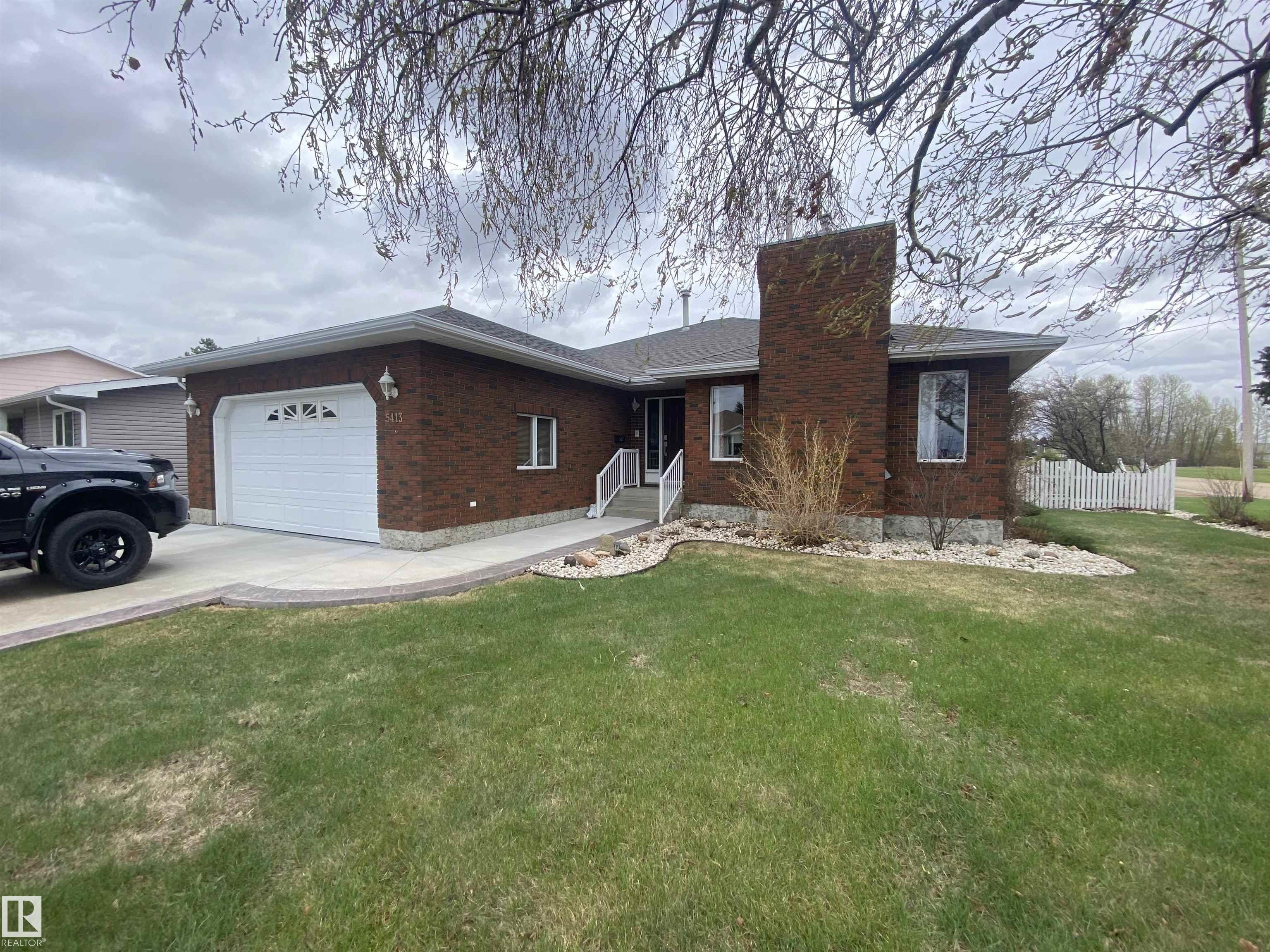 5413 47 Avenue, Vegreville, MLS® # E4488586