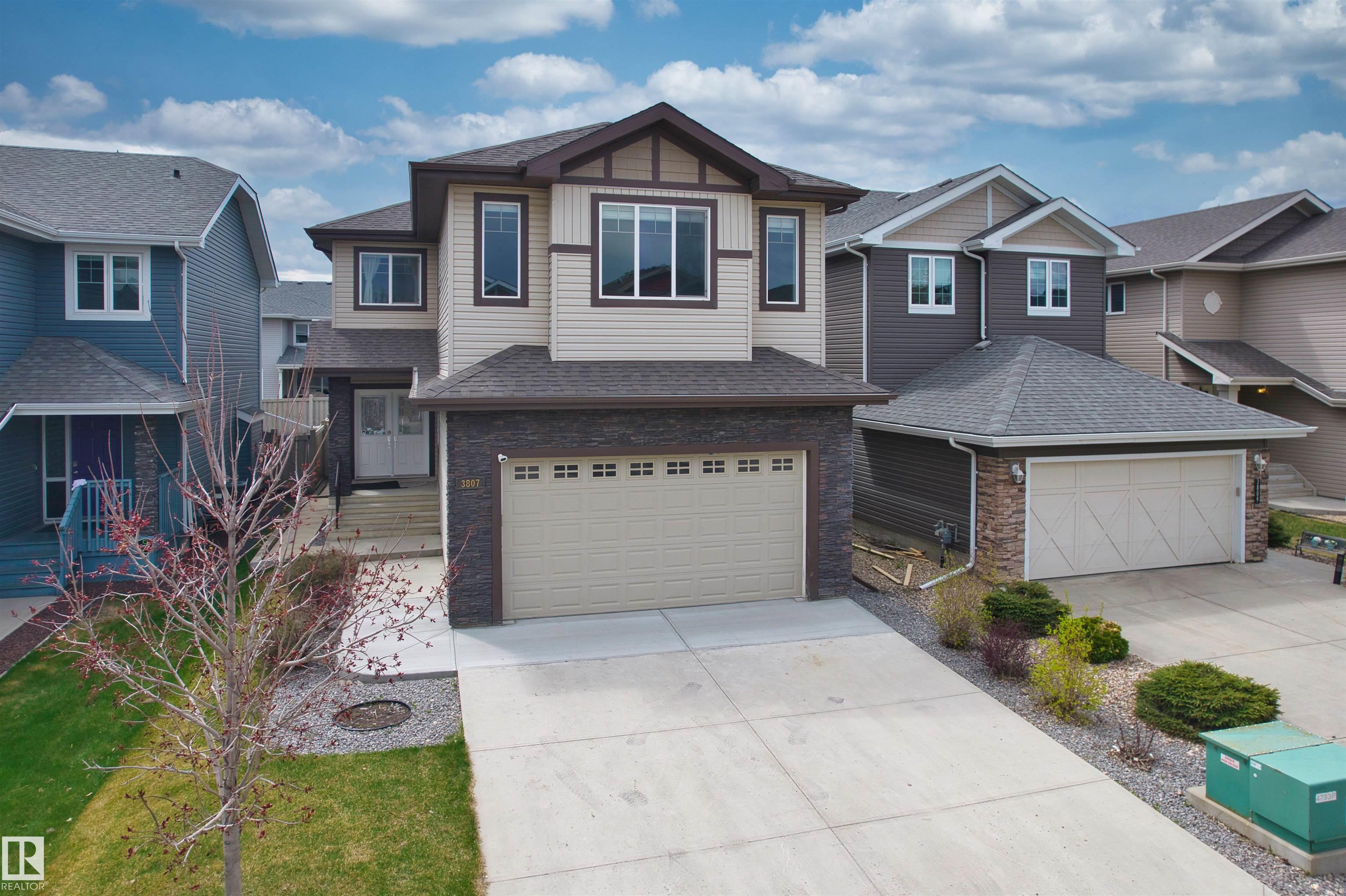 3807 Claxton Close, Edmonton, MLS® # E4489041