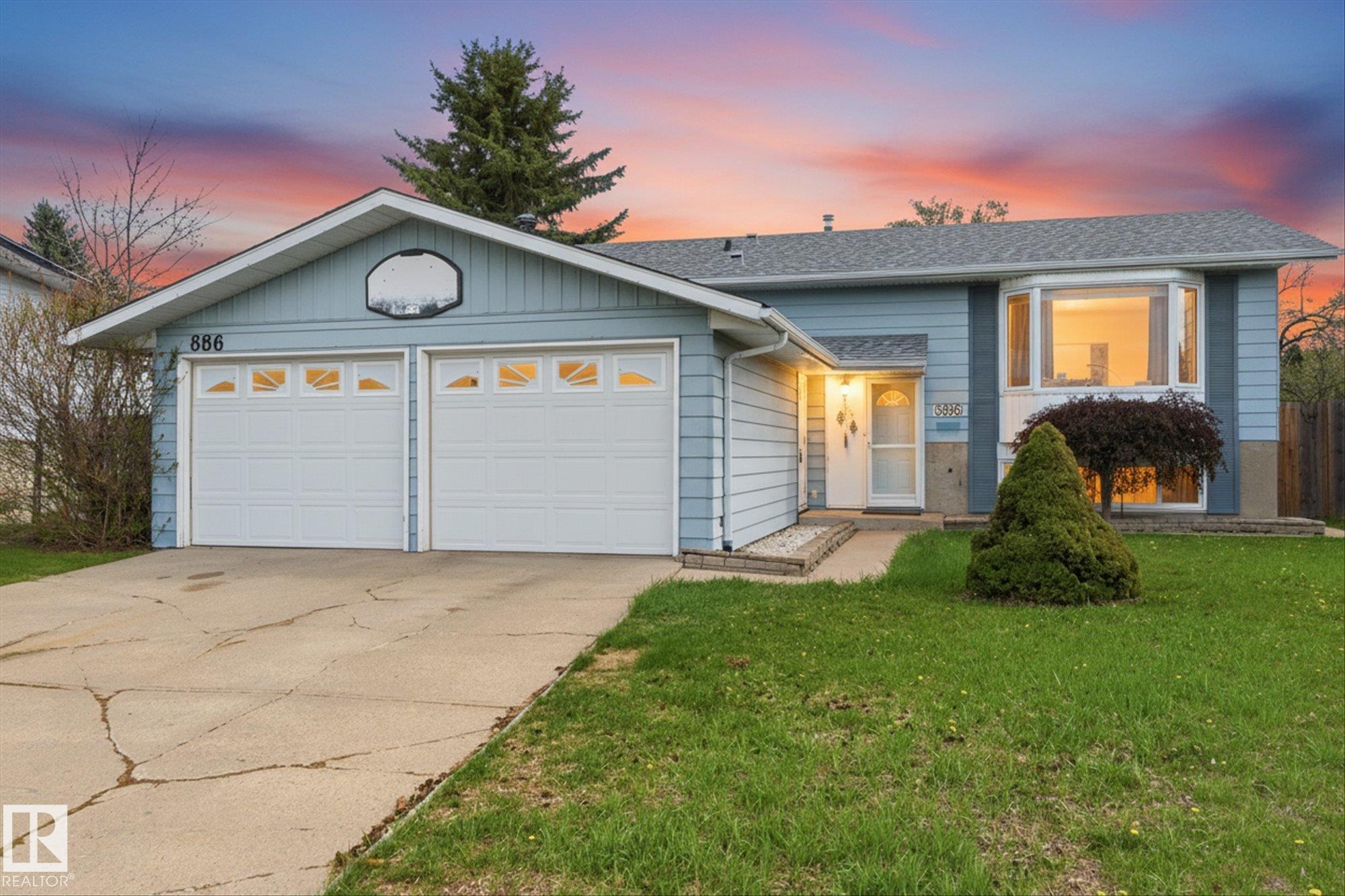 886 Knottwood Road S, Edmonton, MLS® # E4489153